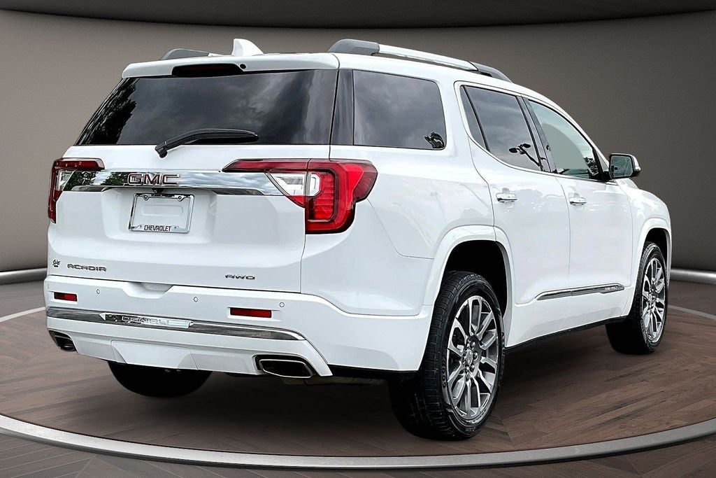 2022 GMC Acadia Denali