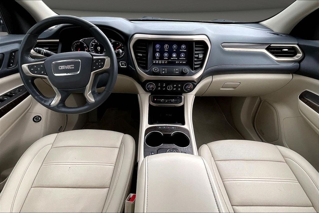 2022 GMC Acadia Denali