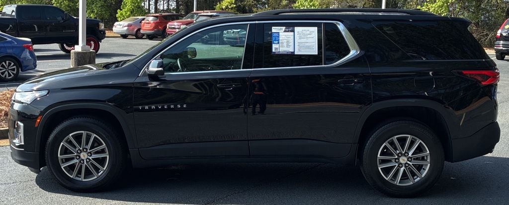 2023 Chevrolet Traverse LT Leather