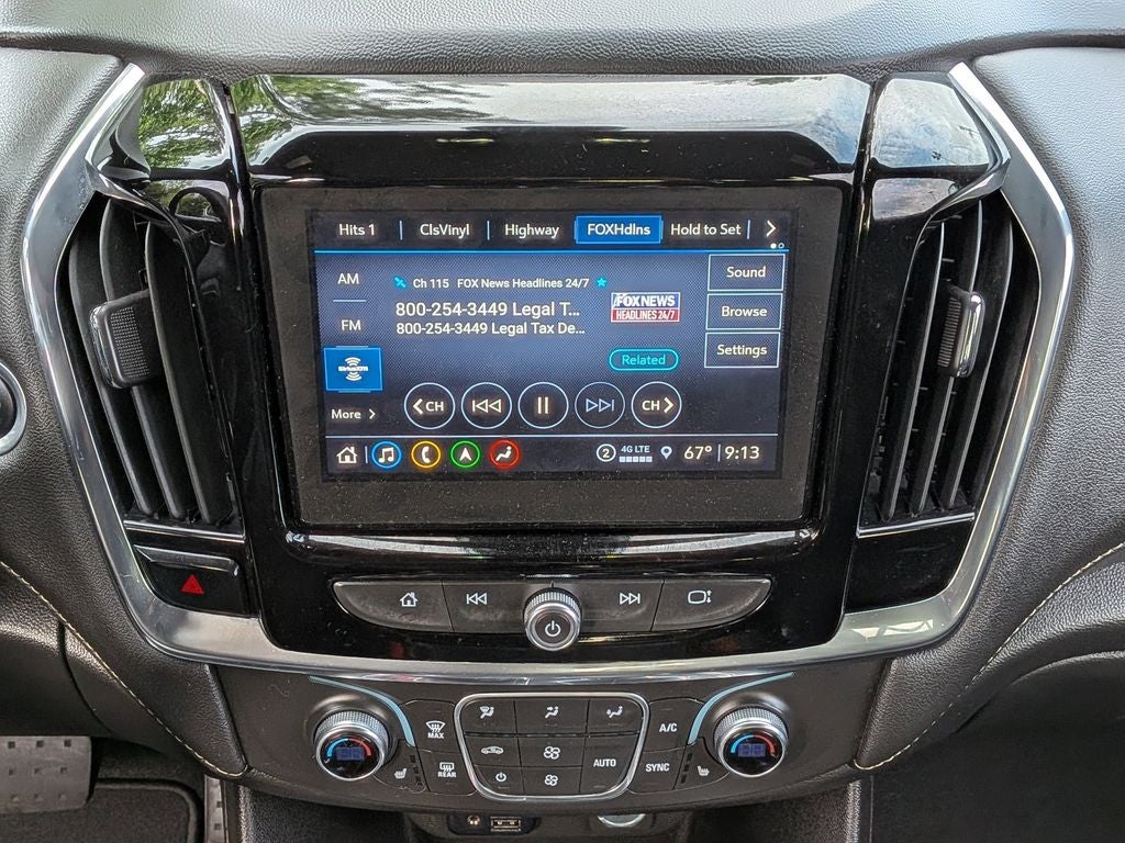 2023 Chevrolet Traverse LT Leather