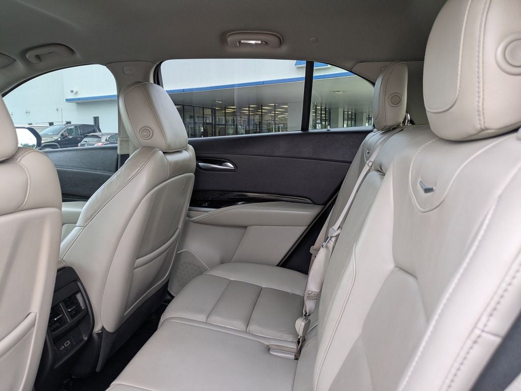 2021 Cadillac XT4 Premium Luxury