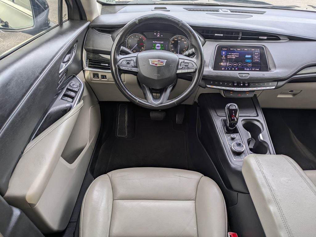 2021 Cadillac XT4 Premium Luxury