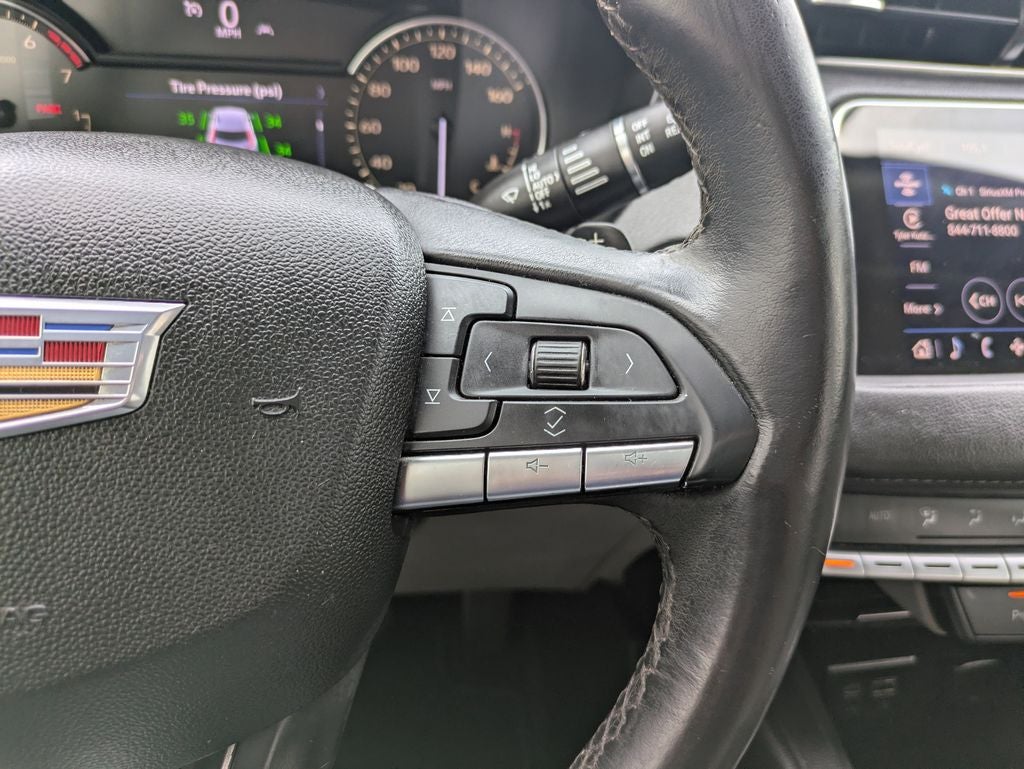 2021 Cadillac XT4 Premium Luxury