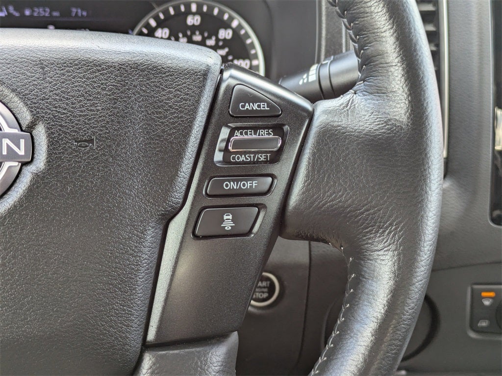 2024 Nissan Frontier SL