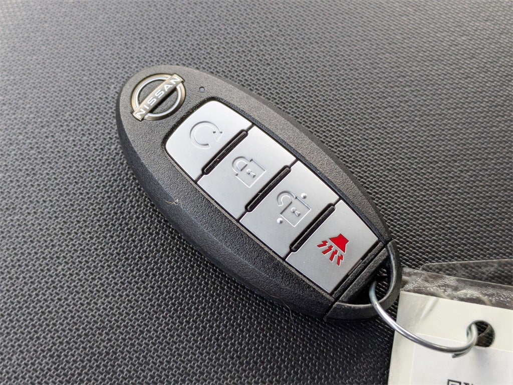 2024 Nissan Frontier SL