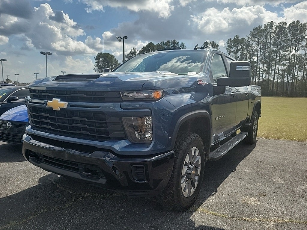2026 Chevrolet Silverado 2500HD Custom