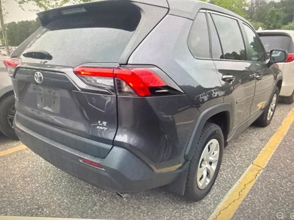 2022 Toyota RAV4 LE