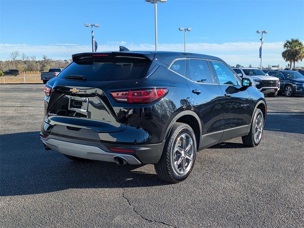 2025 Chevrolet Blazer LT