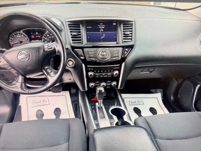 2018 Nissan Pathfinder SV