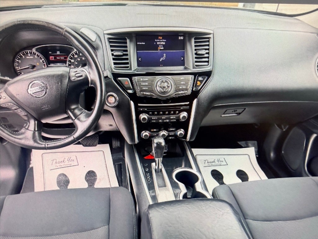 2018 Nissan Pathfinder SV