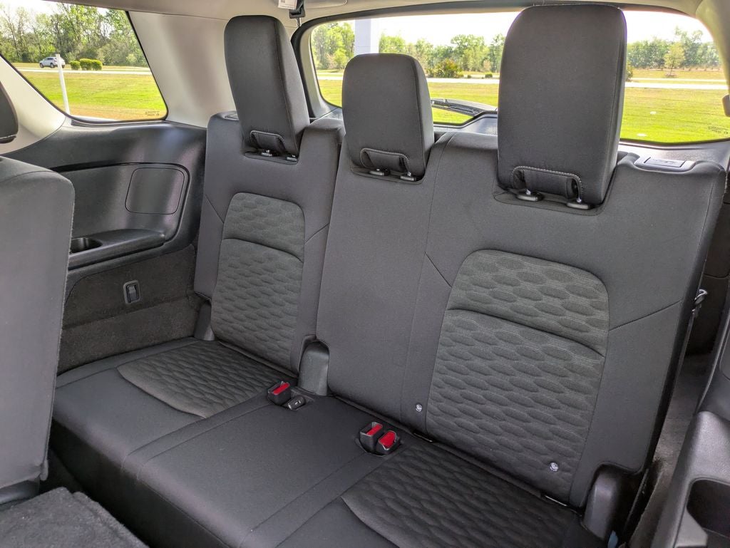 2024 Nissan Pathfinder SV