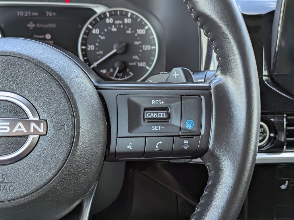 2024 Nissan Pathfinder SV