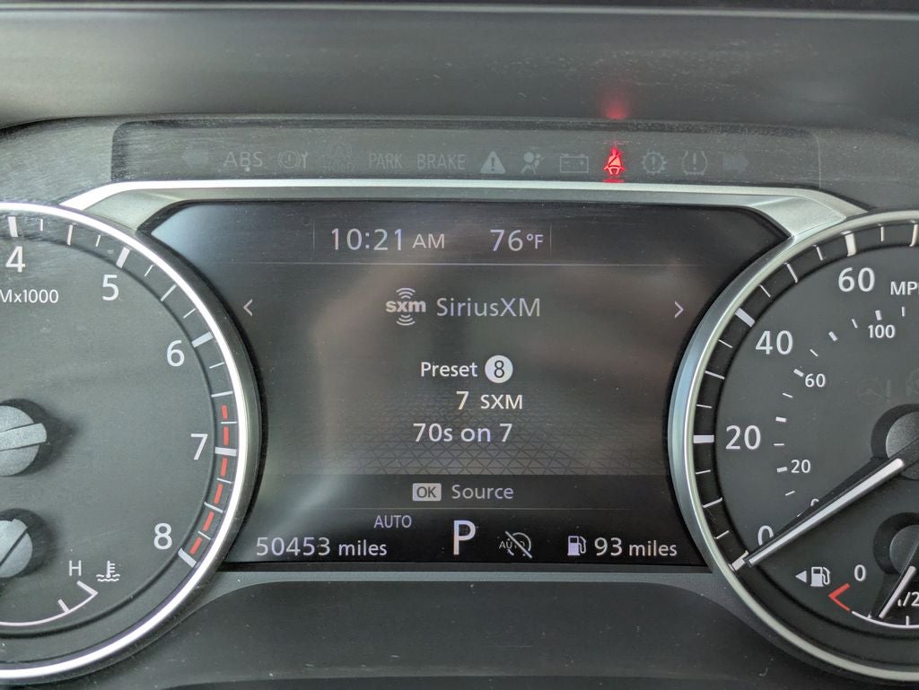 2024 Nissan Pathfinder SV