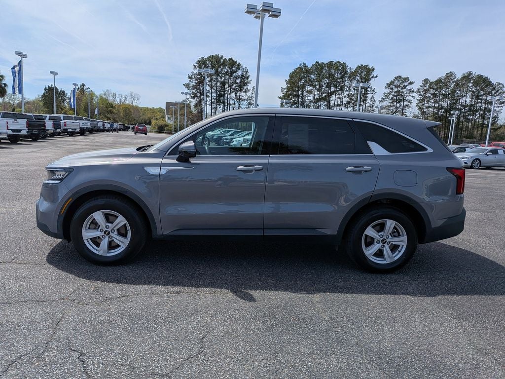 2022 Kia Sorento LX