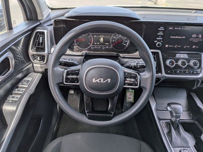 2022 Kia Sorento LX