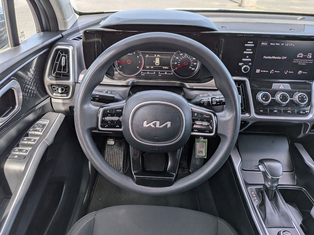 2022 Kia Sorento LX