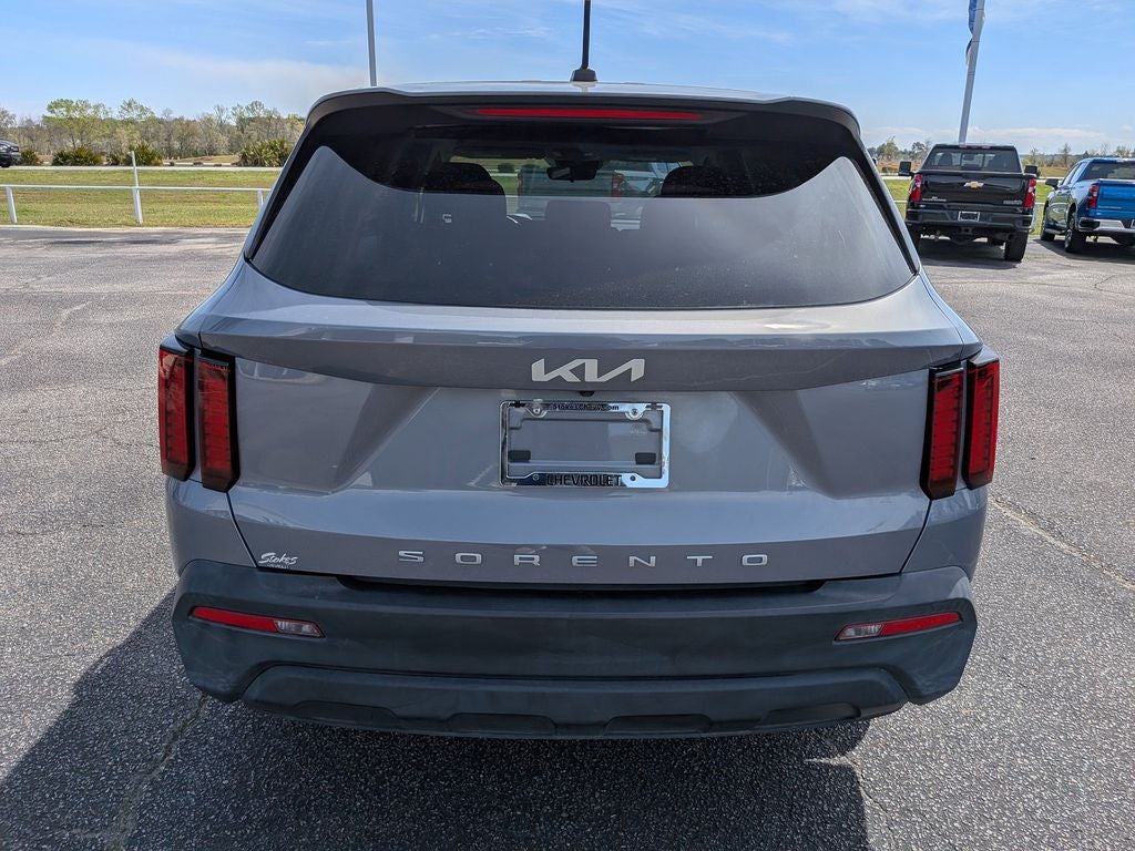 2022 Kia Sorento LX