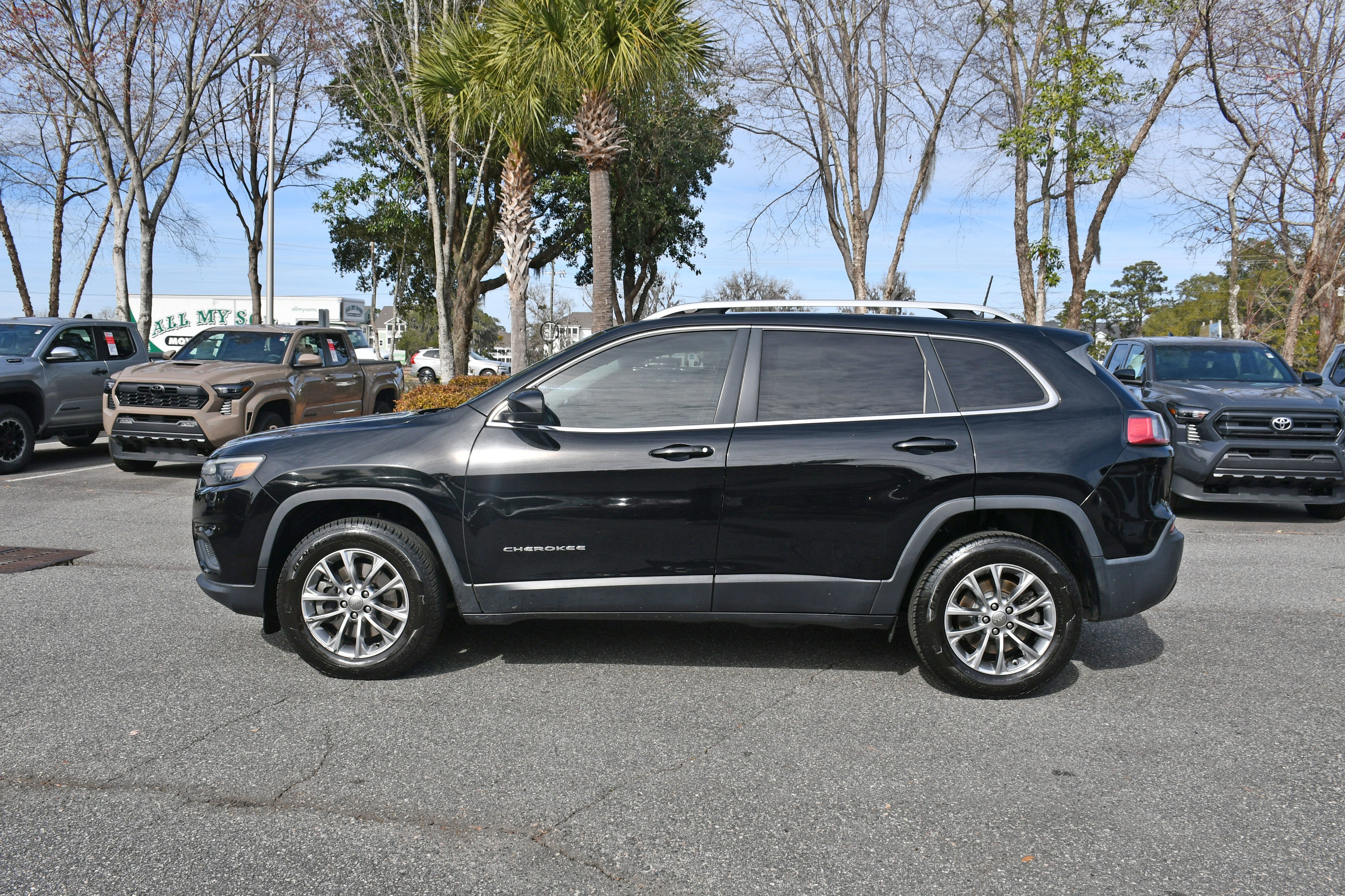 2019 Jeep Cherokee Latitude Plus