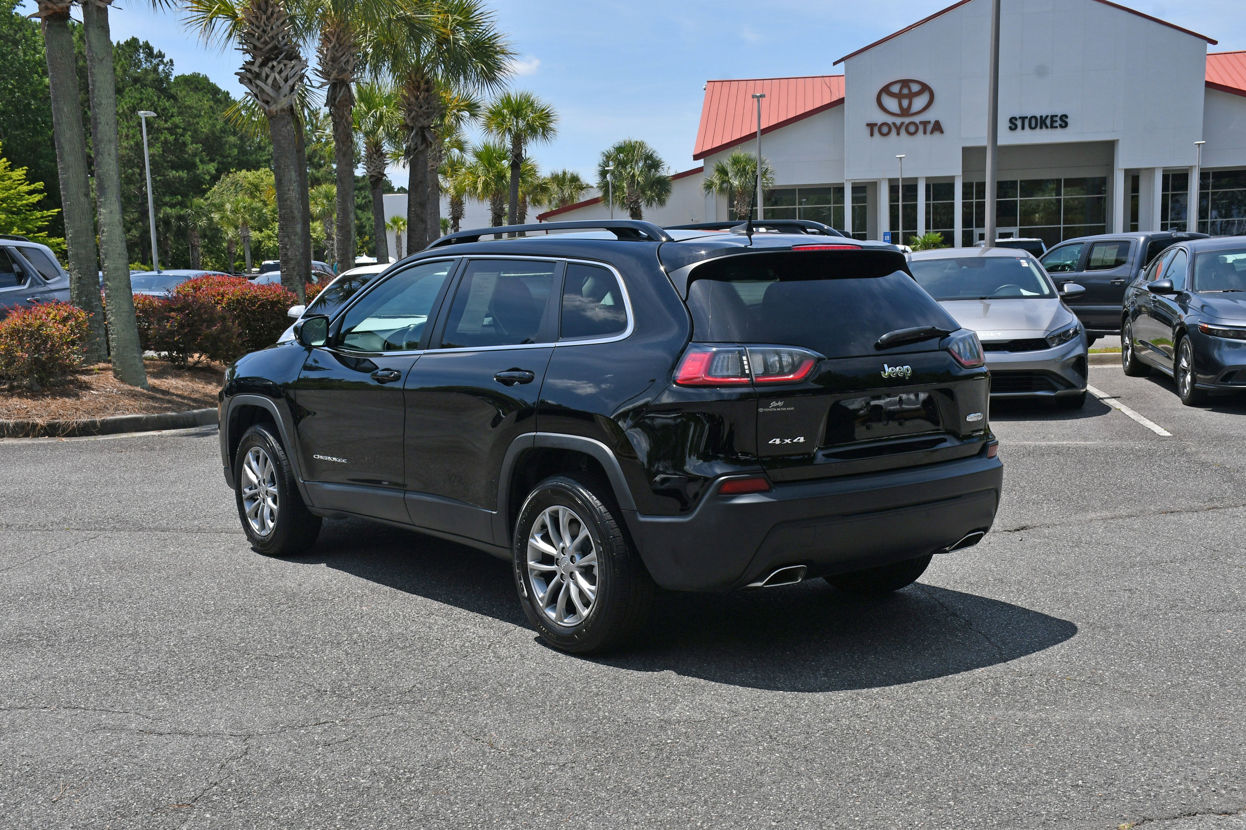 2022 Jeep Cherokee Latitude Lux