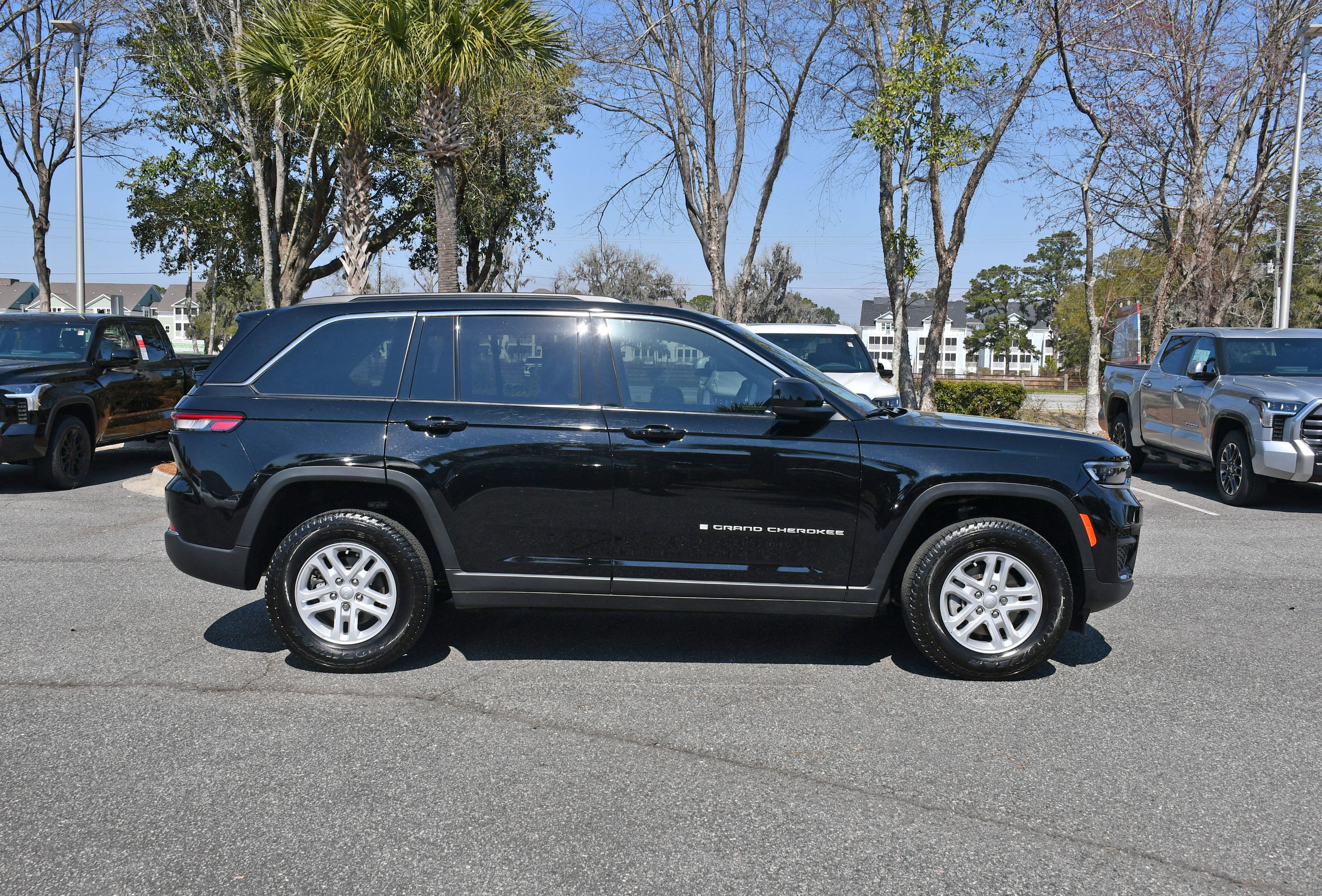2024 Jeep Grand Cherokee Laredo