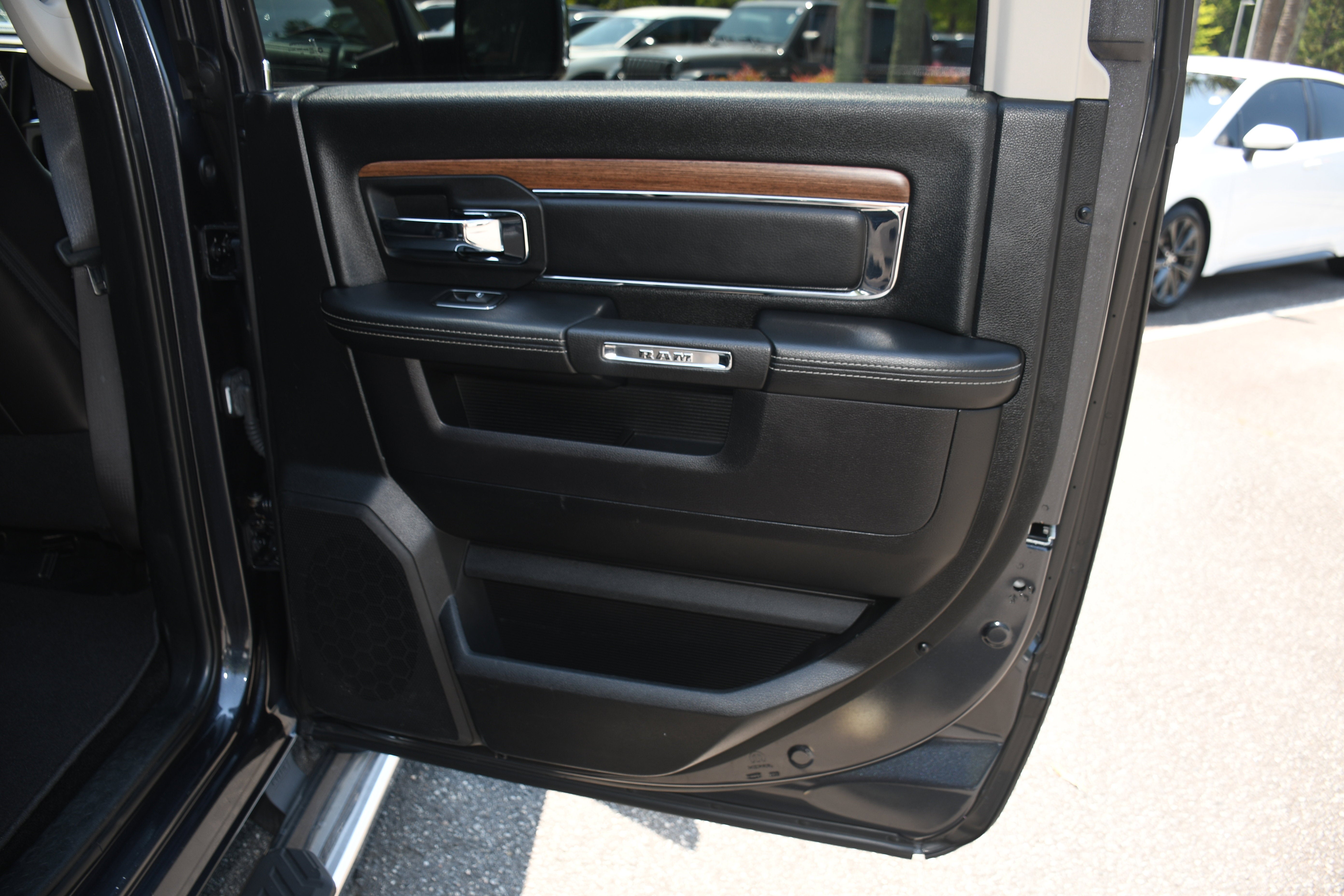 2016 RAM 1500 Laramie