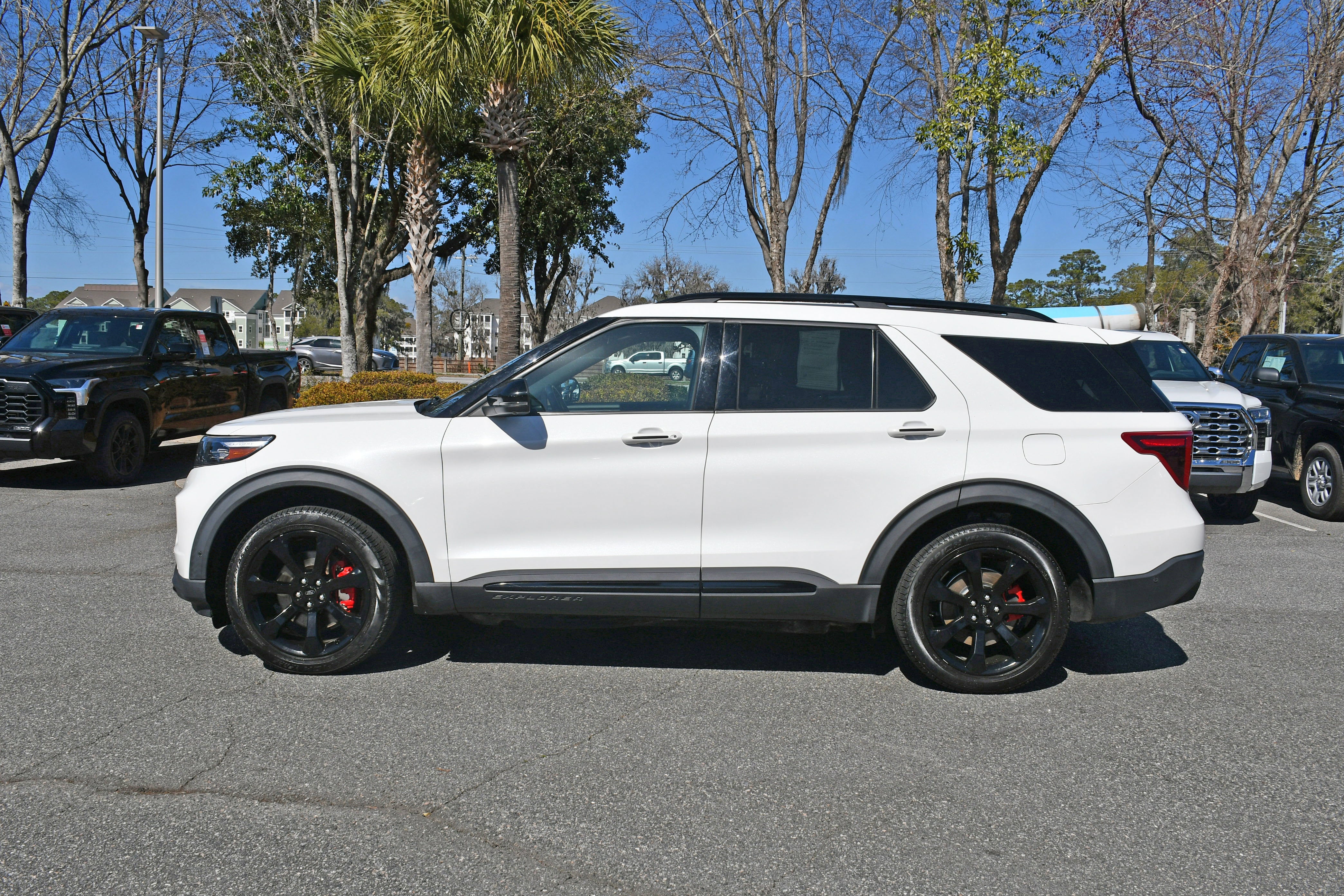 2020 Ford Explorer ST