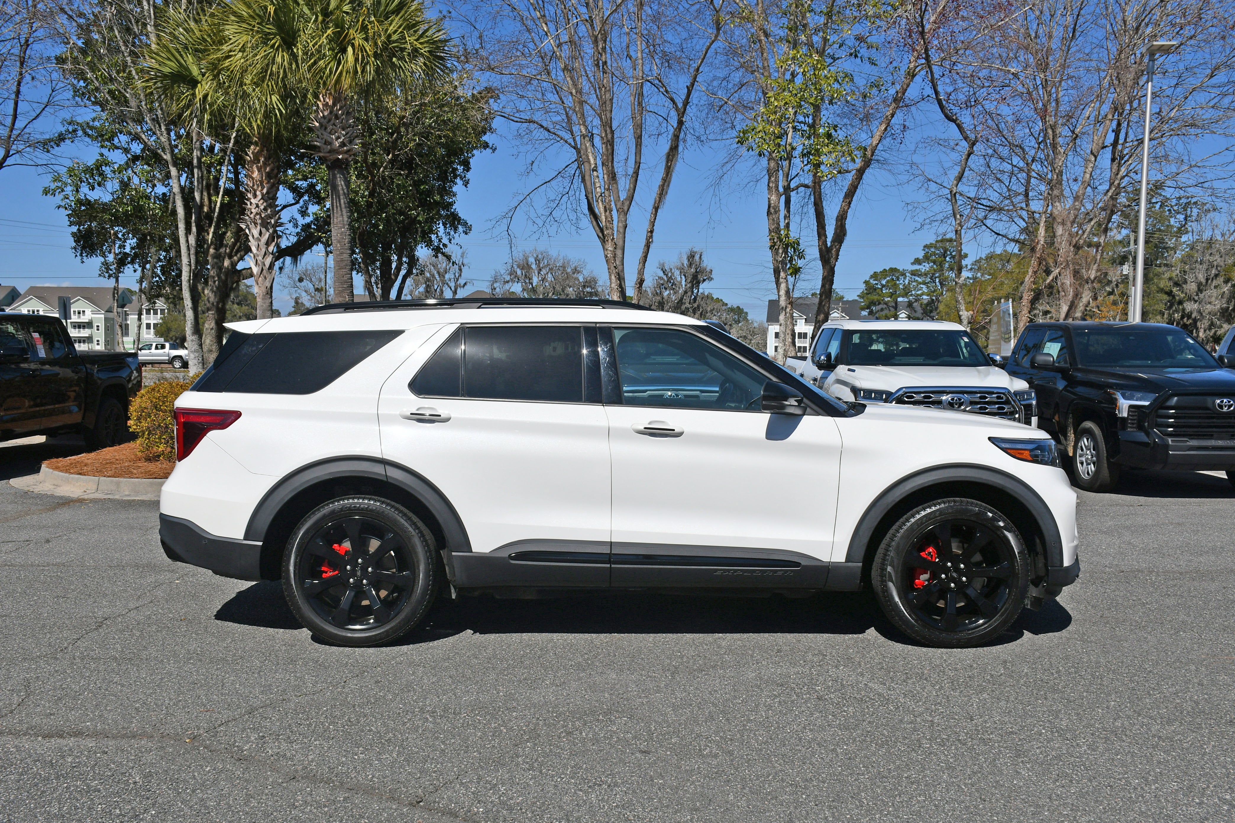 2020 Ford Explorer ST