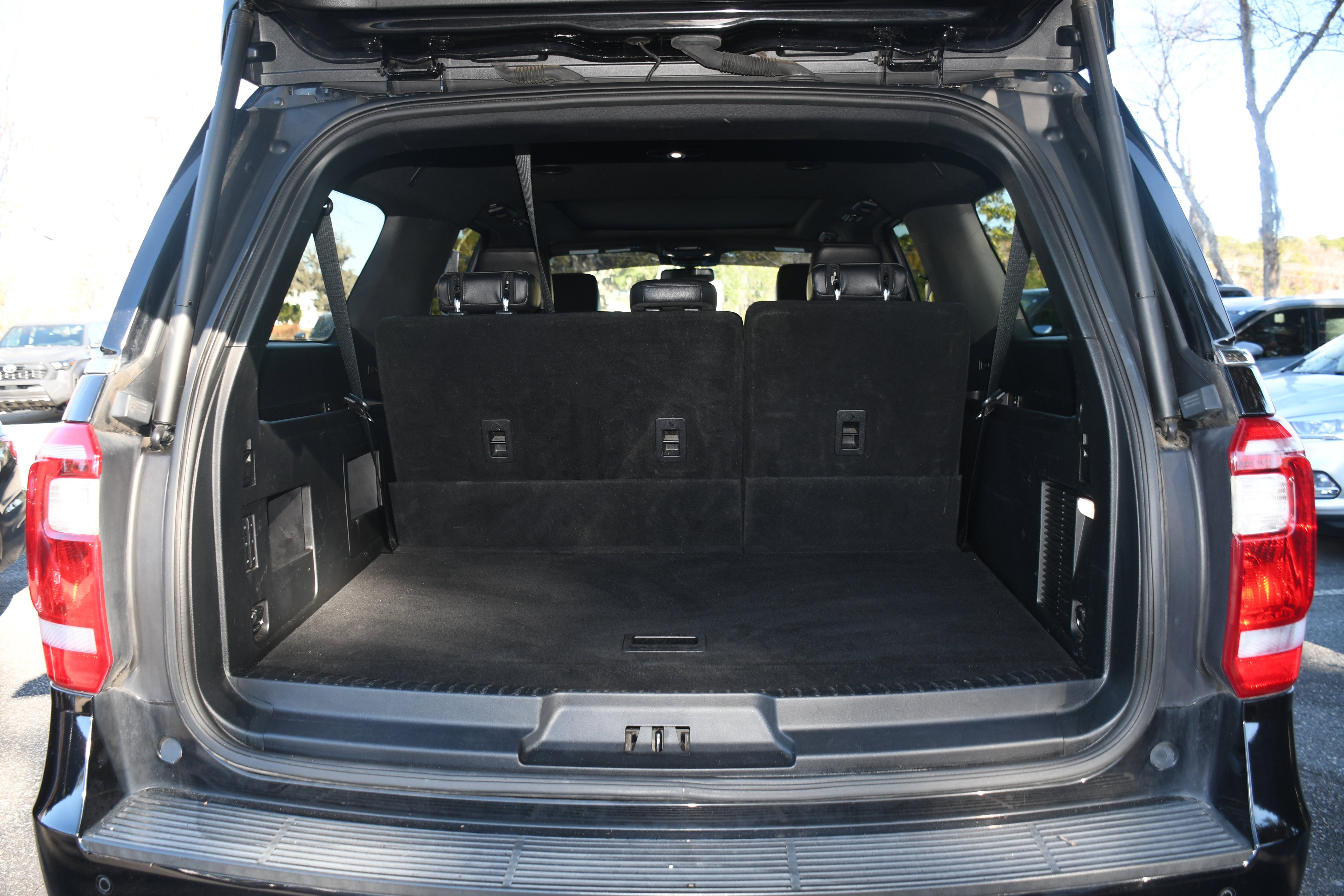 2021 Ford Expedition Max XLT