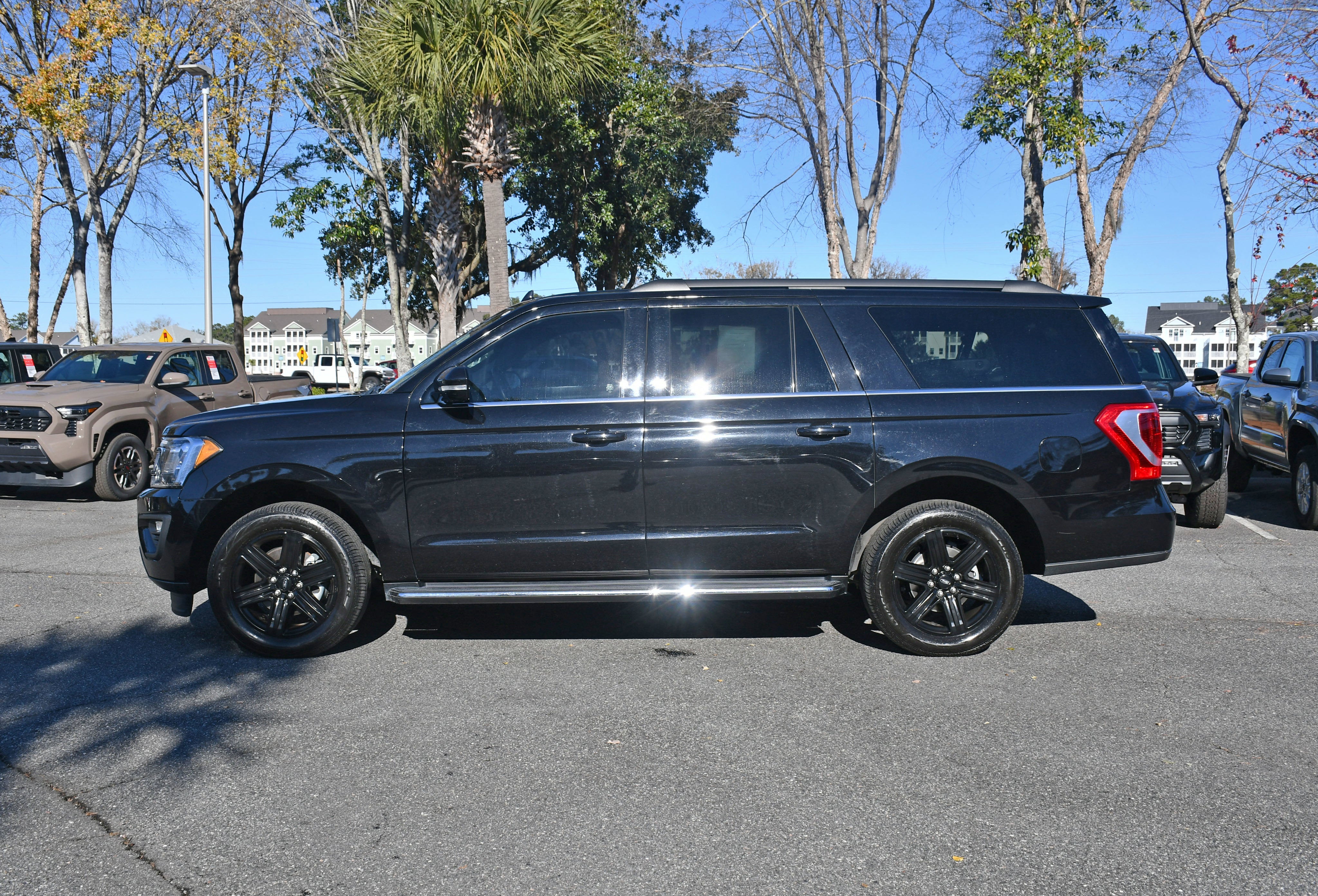 2021 Ford Expedition Max XLT