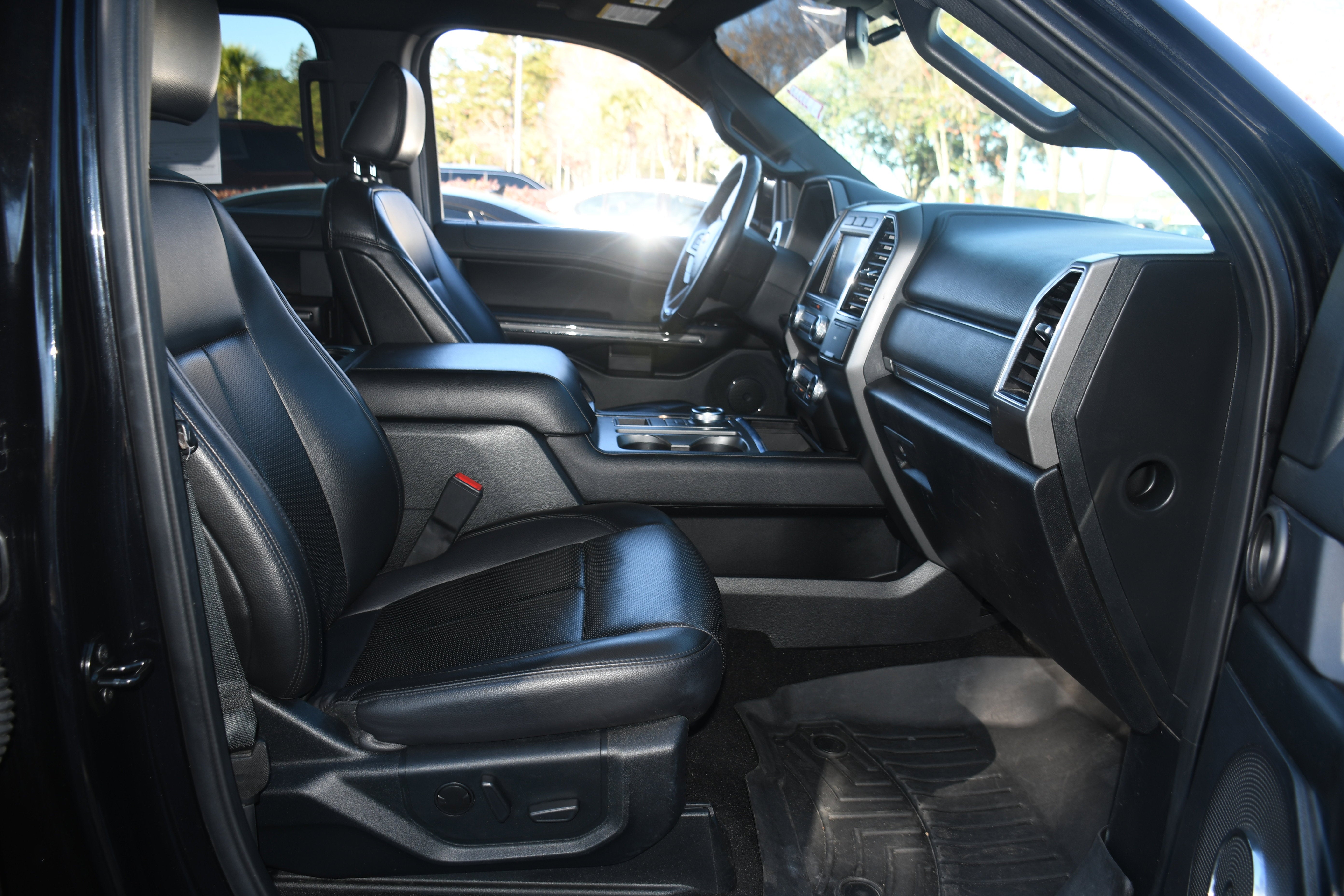 2021 Ford Expedition Max XLT