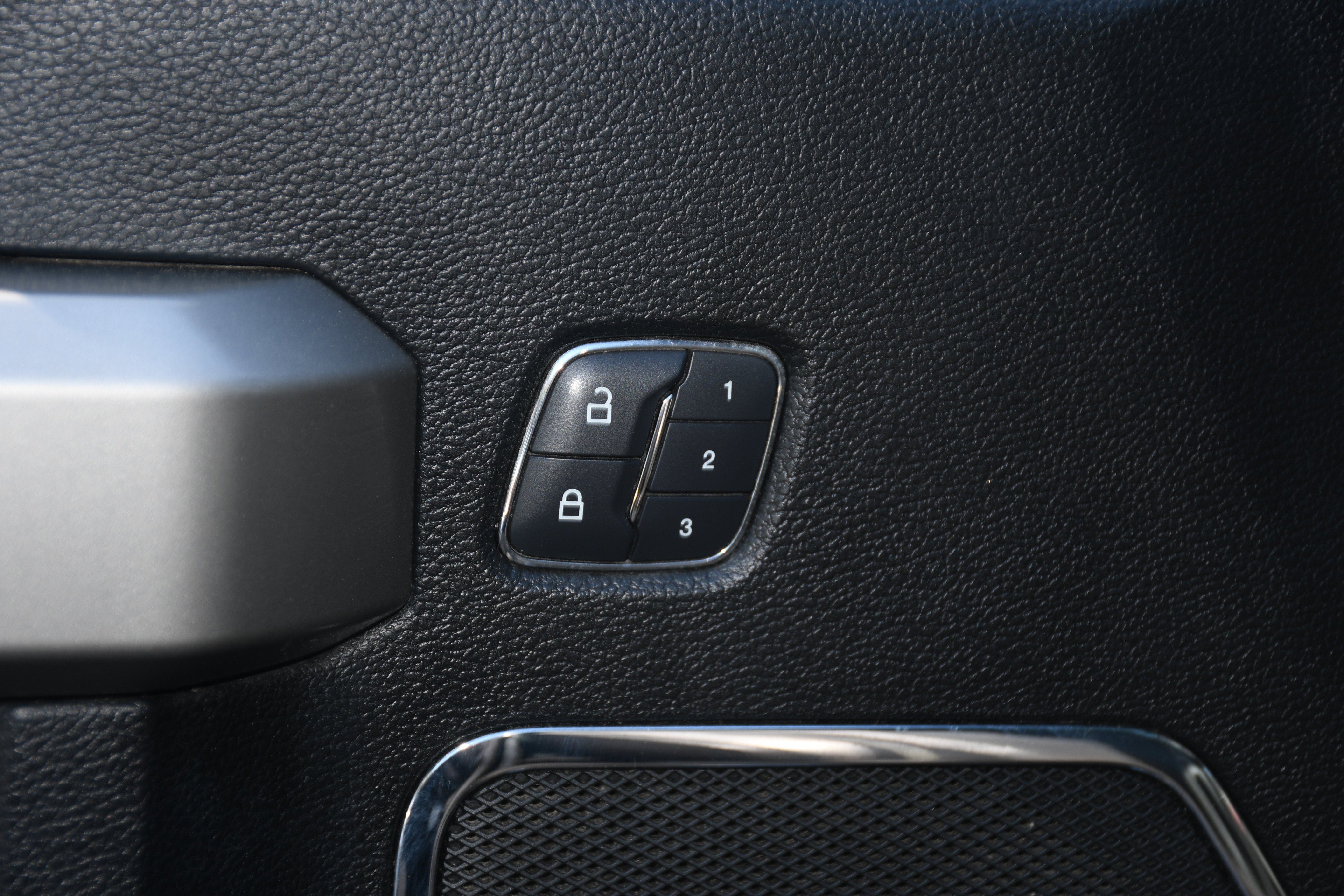 2018 Ford Super Duty F-350 SRW XLT