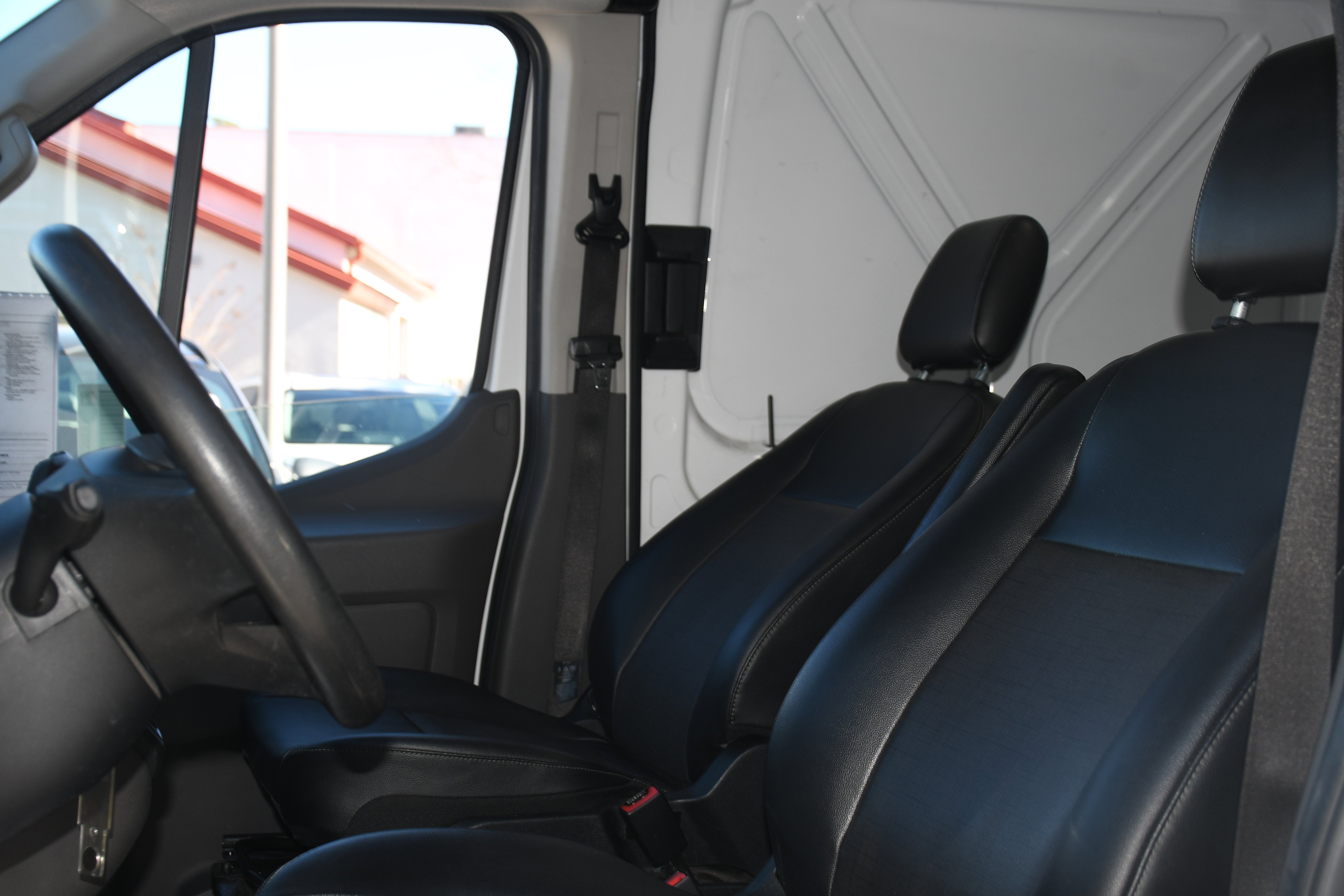 2023 Ford Transit Cargo Van T250 MD RF RWD
