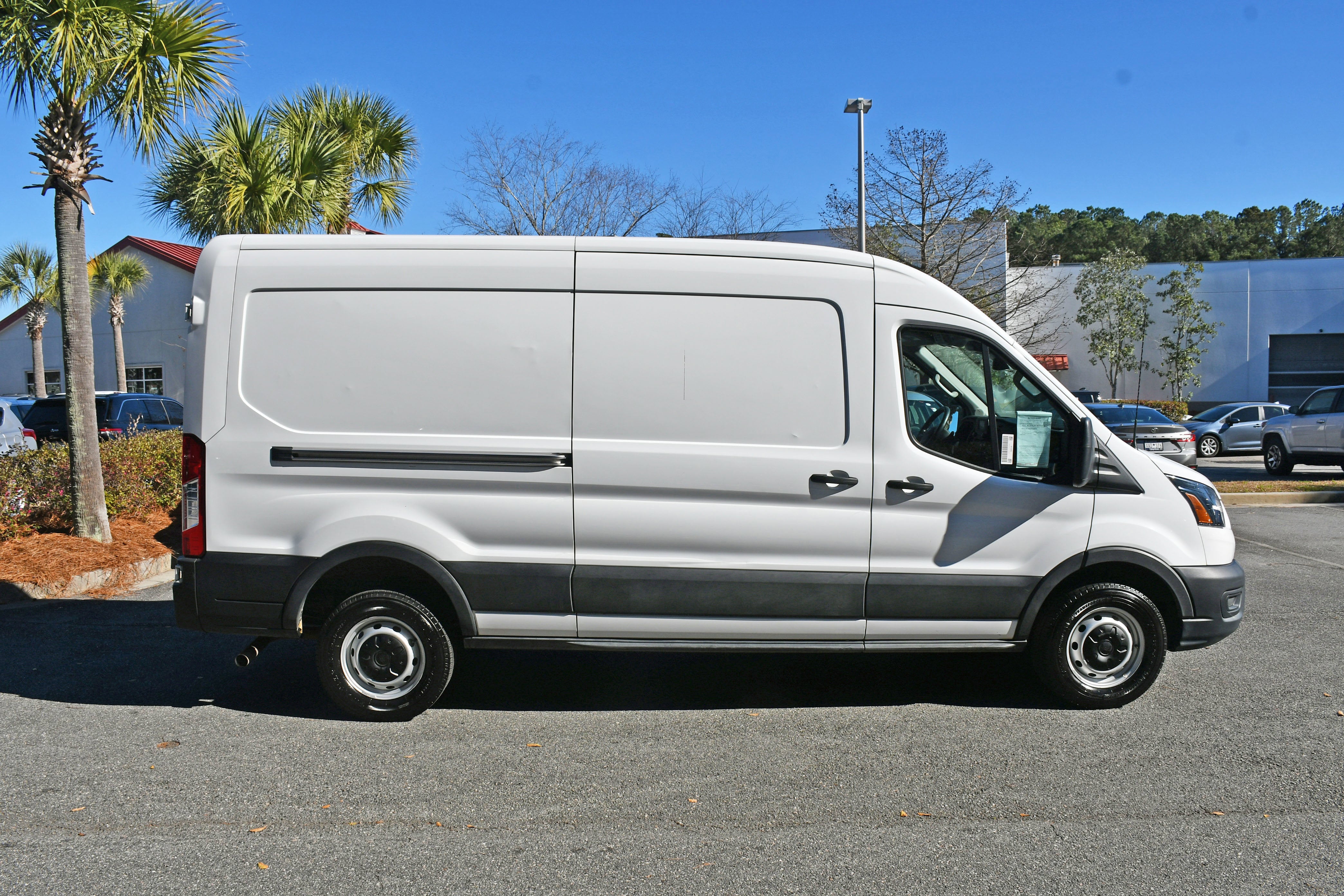 2023 Ford Transit Cargo Van T250 MD RF RWD
