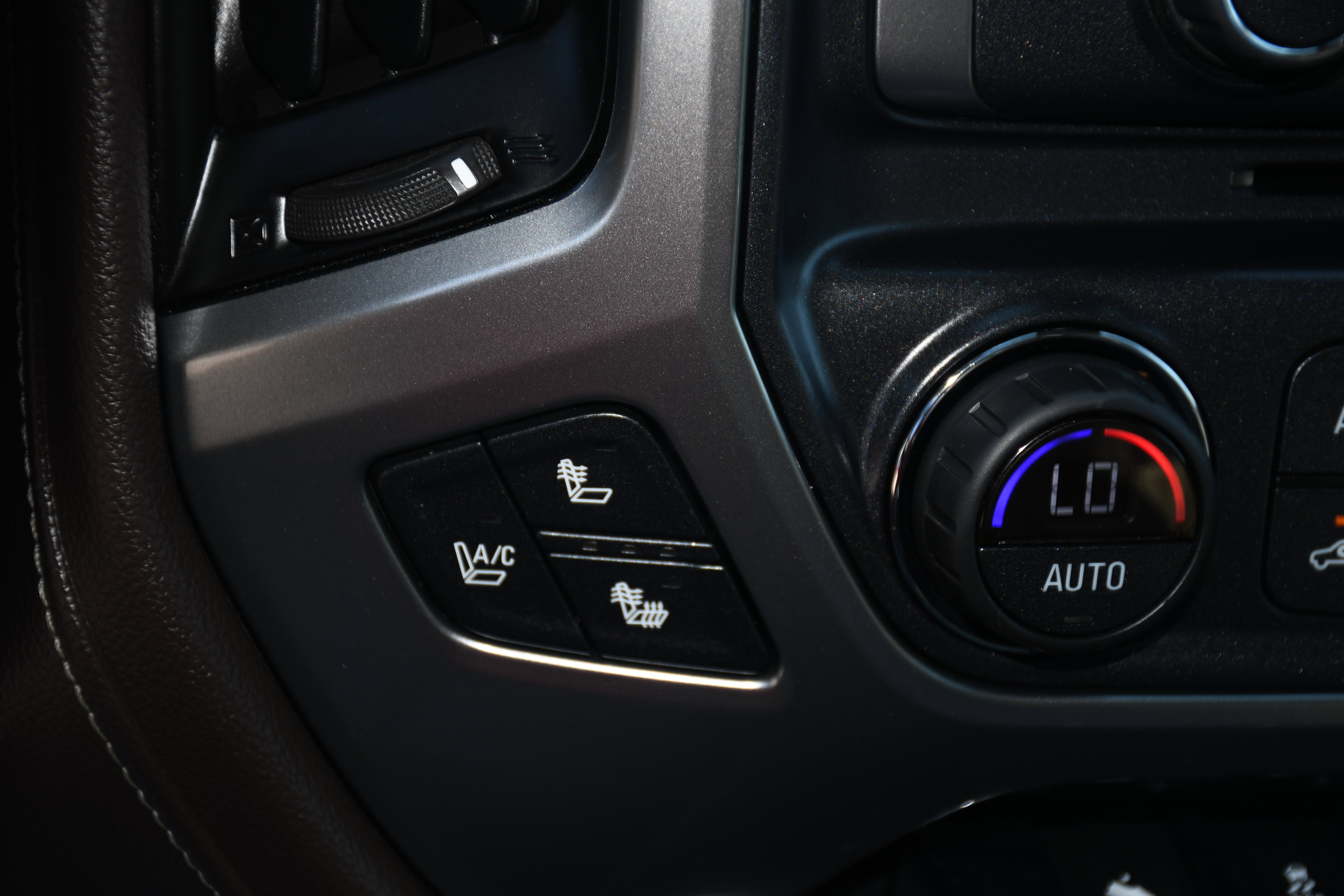 2015 Chevrolet SILVERADO 2500H LTZ