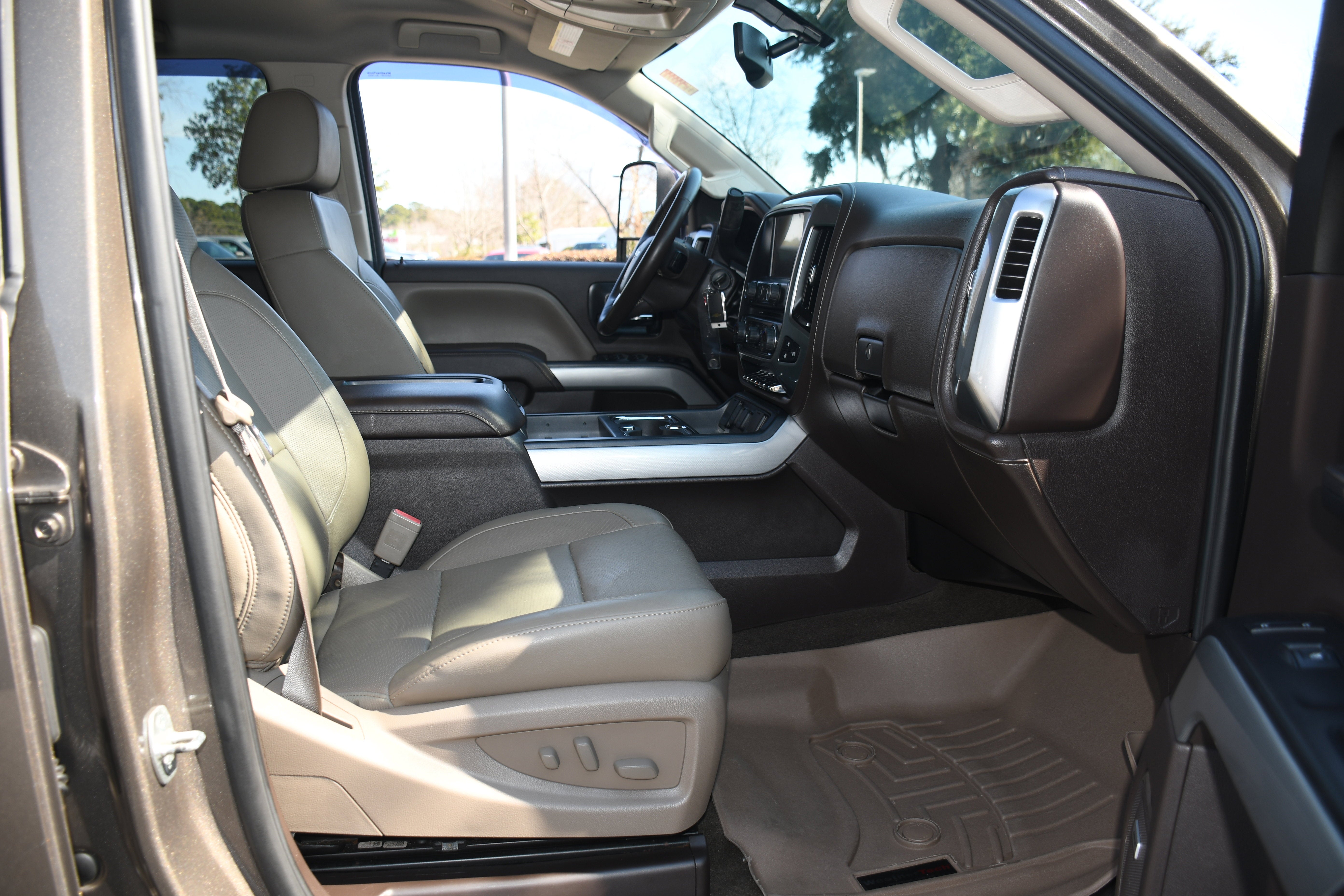 2015 Chevrolet SILVERADO 2500H LTZ