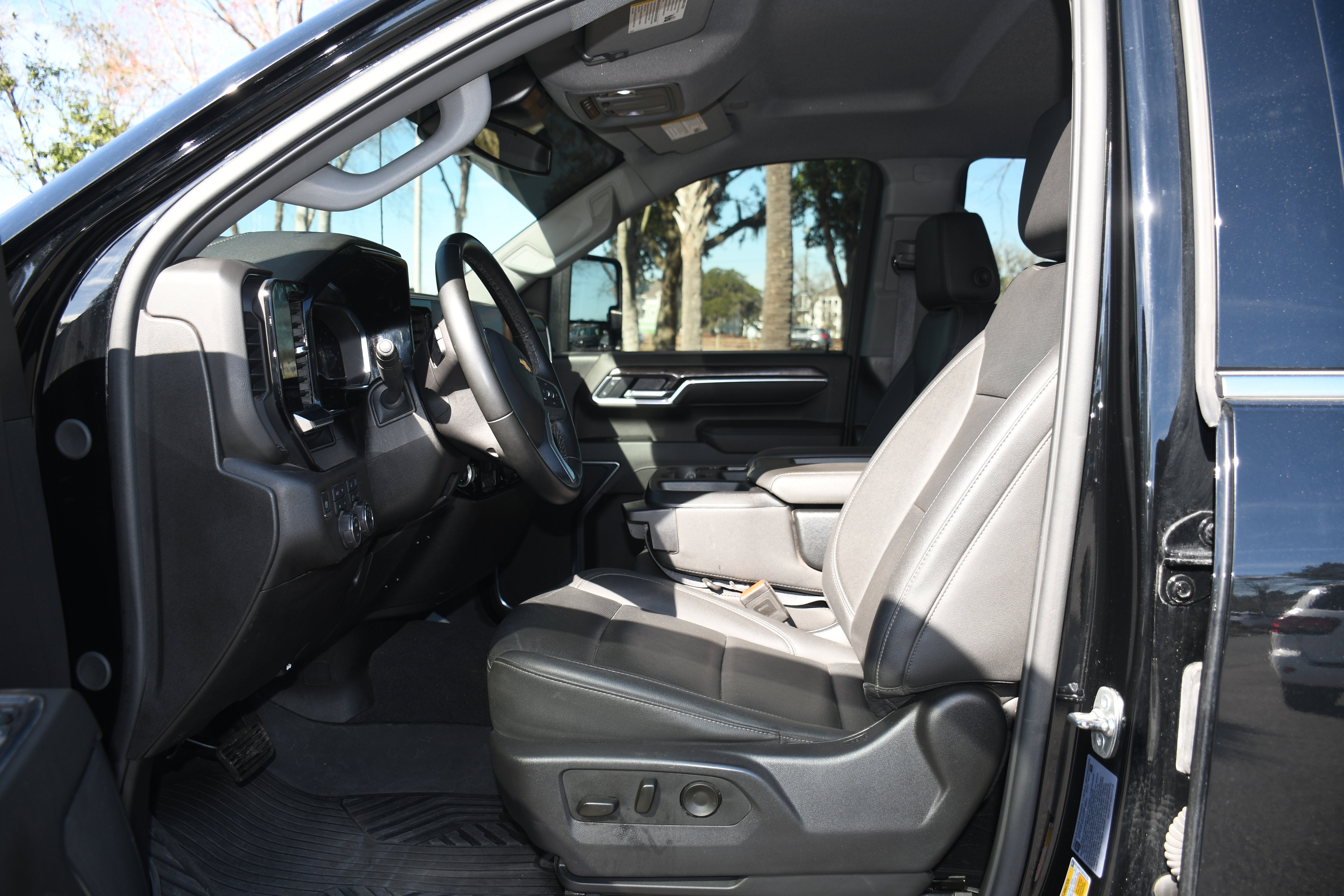 2025 Chevrolet Silverado 2500HD LTZ