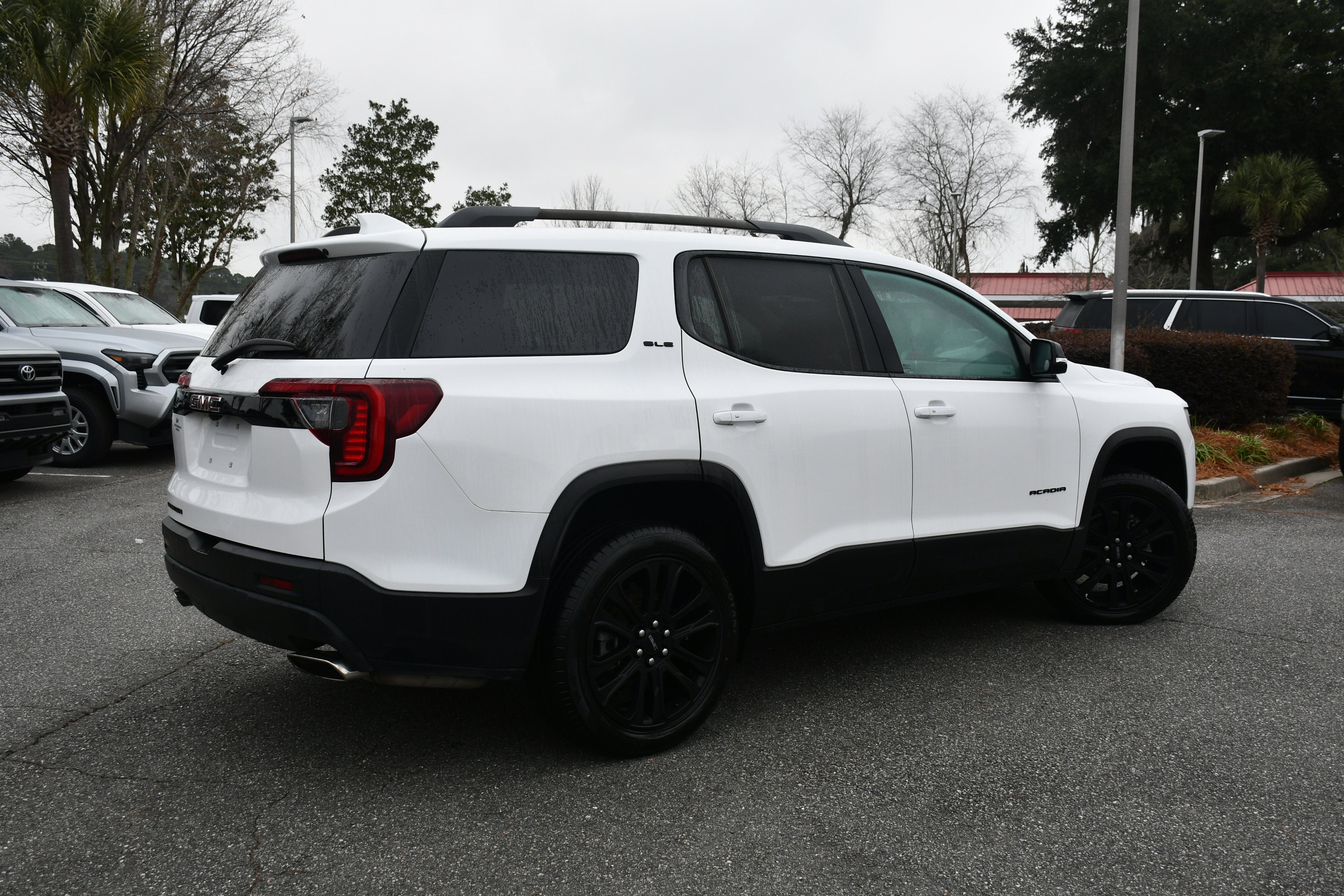 2022 GMC Acadia SLE