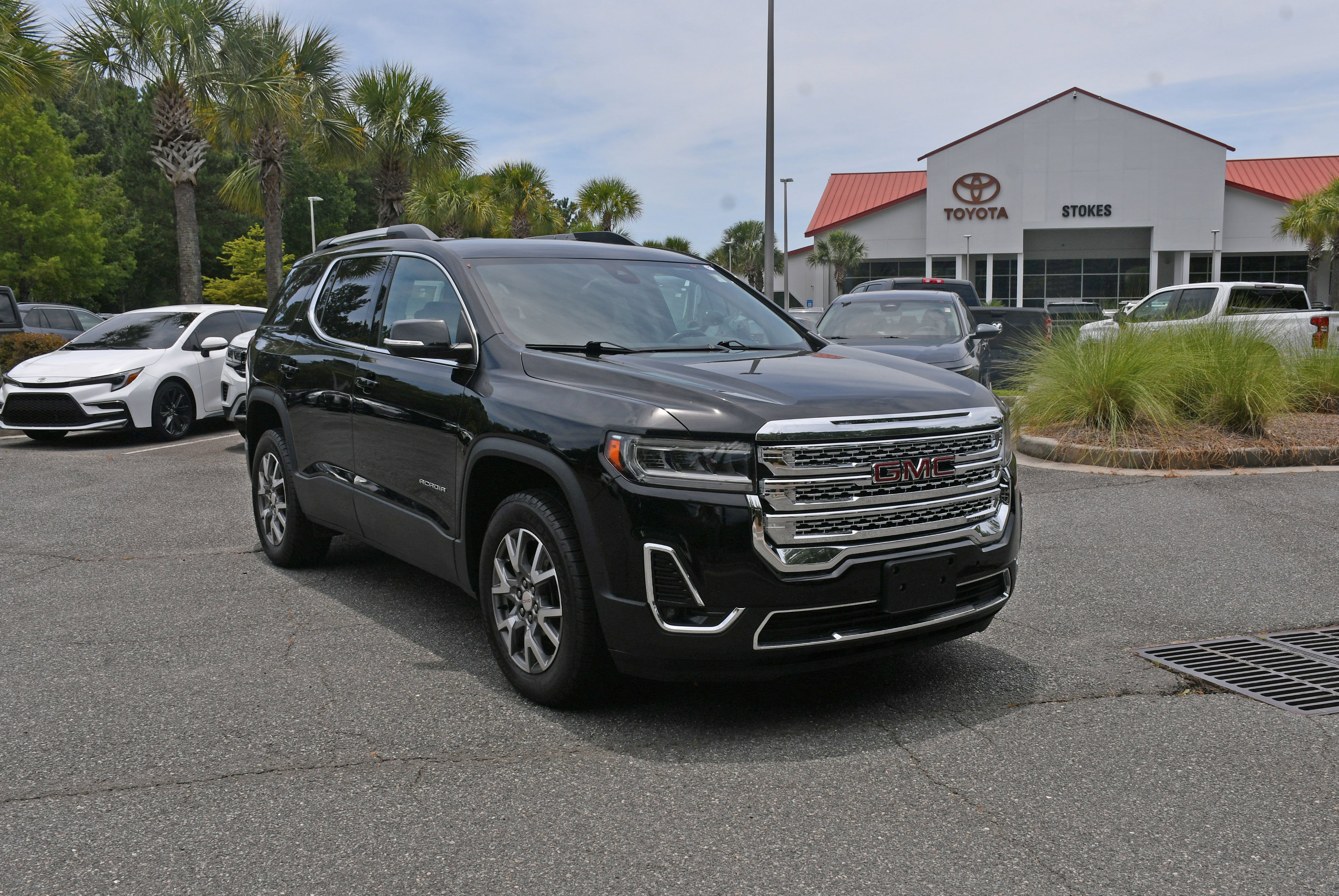 2021 GMC Acadia SLT