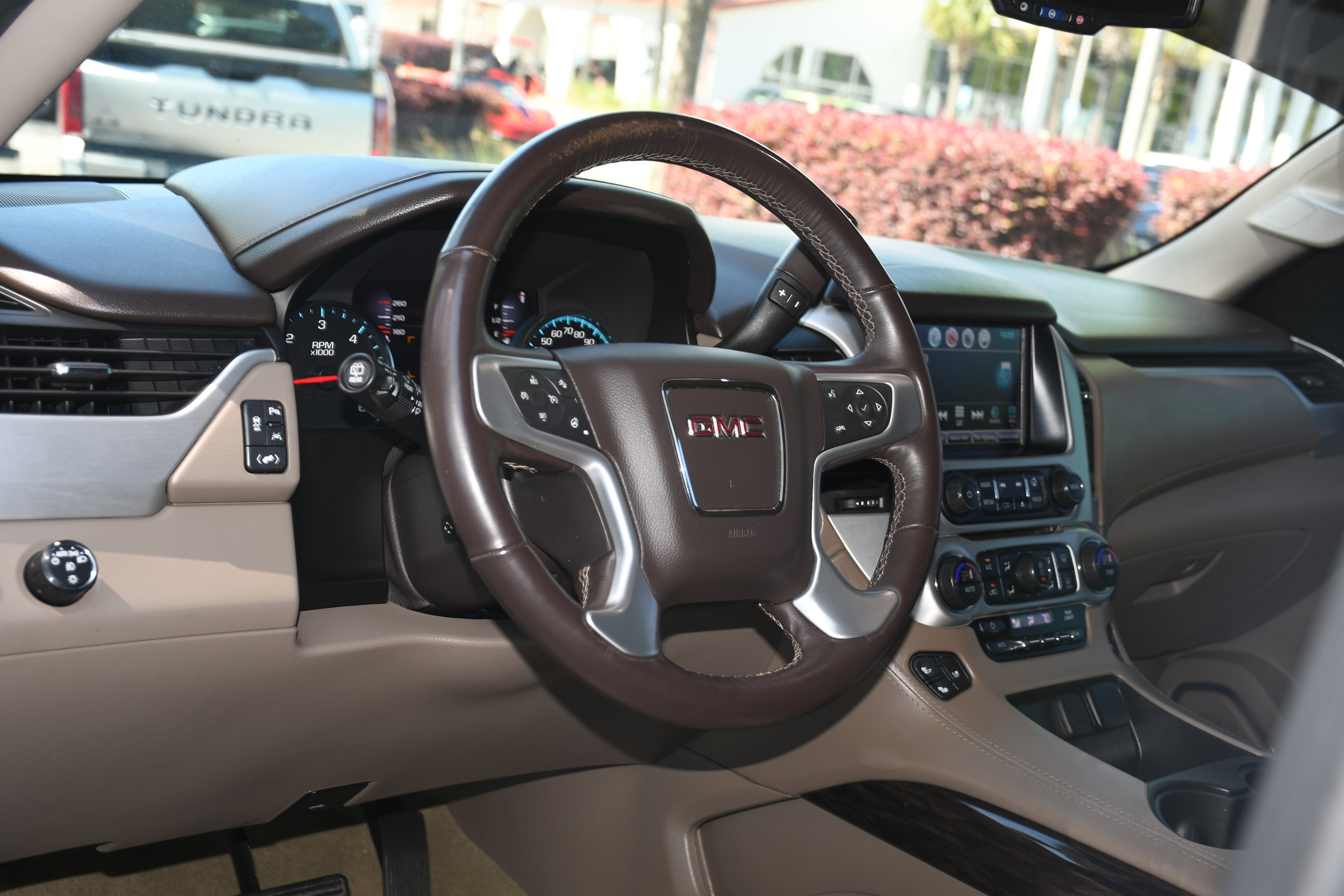2017 GMC Yukon SLT