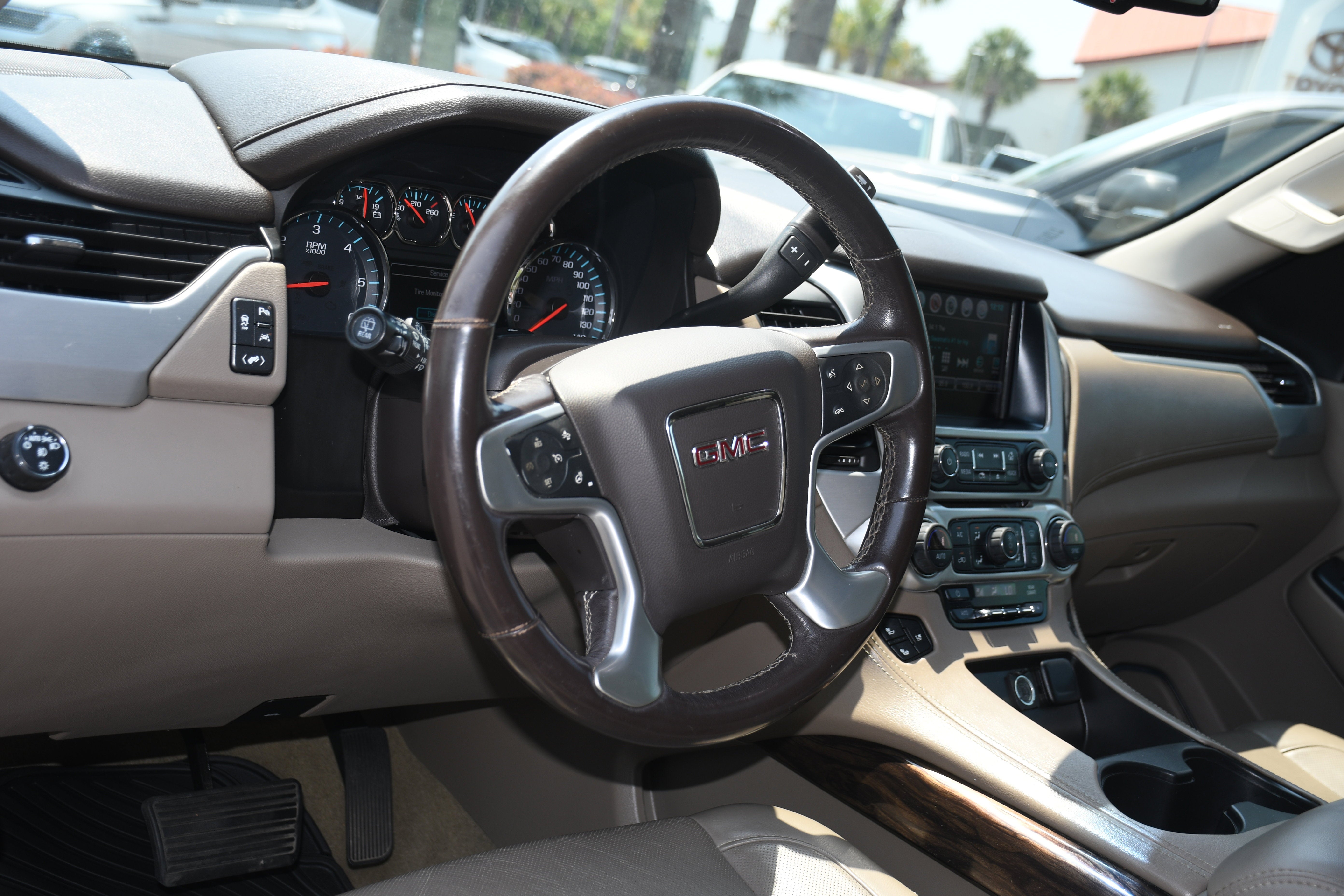 2018 GMC Yukon SLT