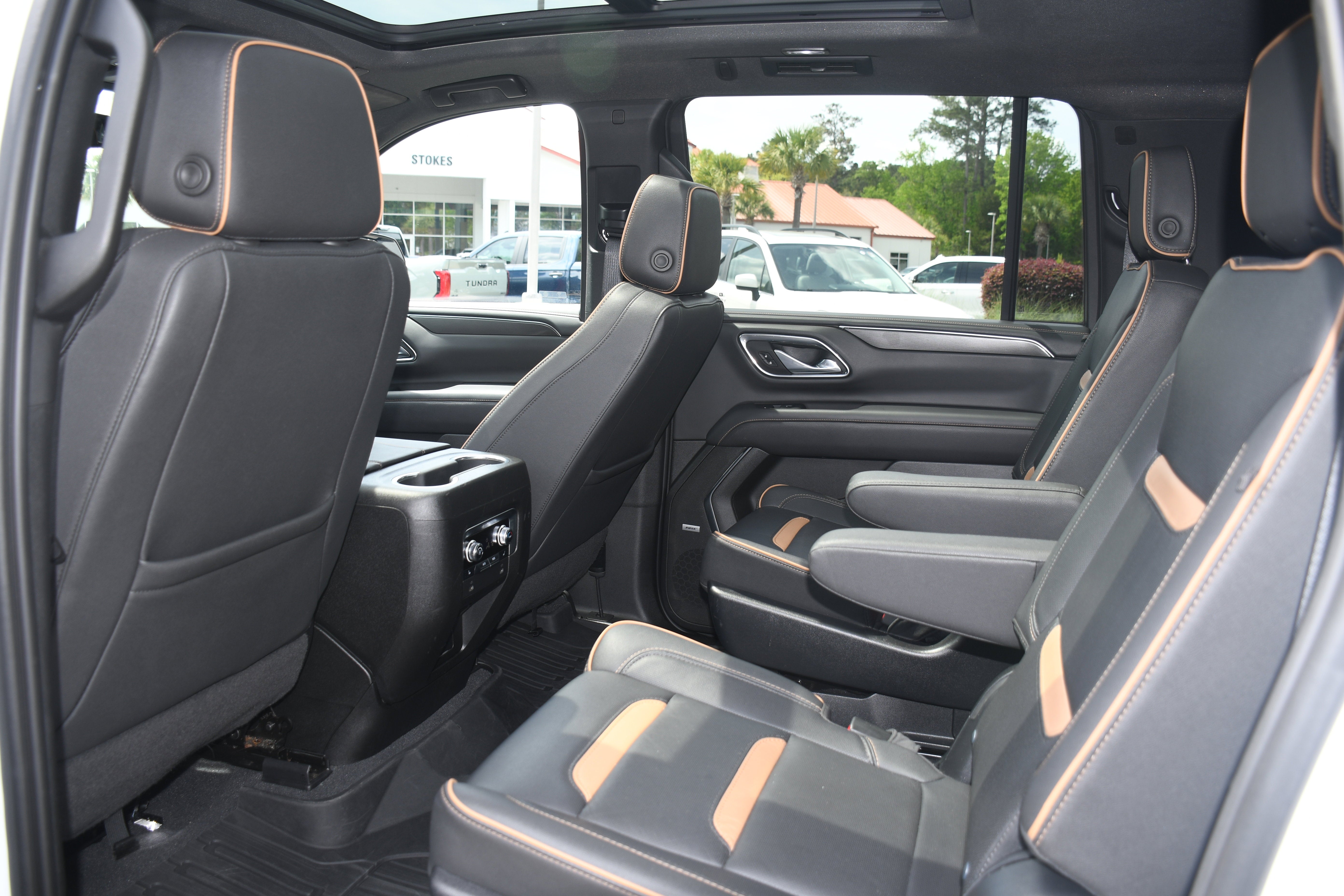 2023 GMC Yukon XL AT4