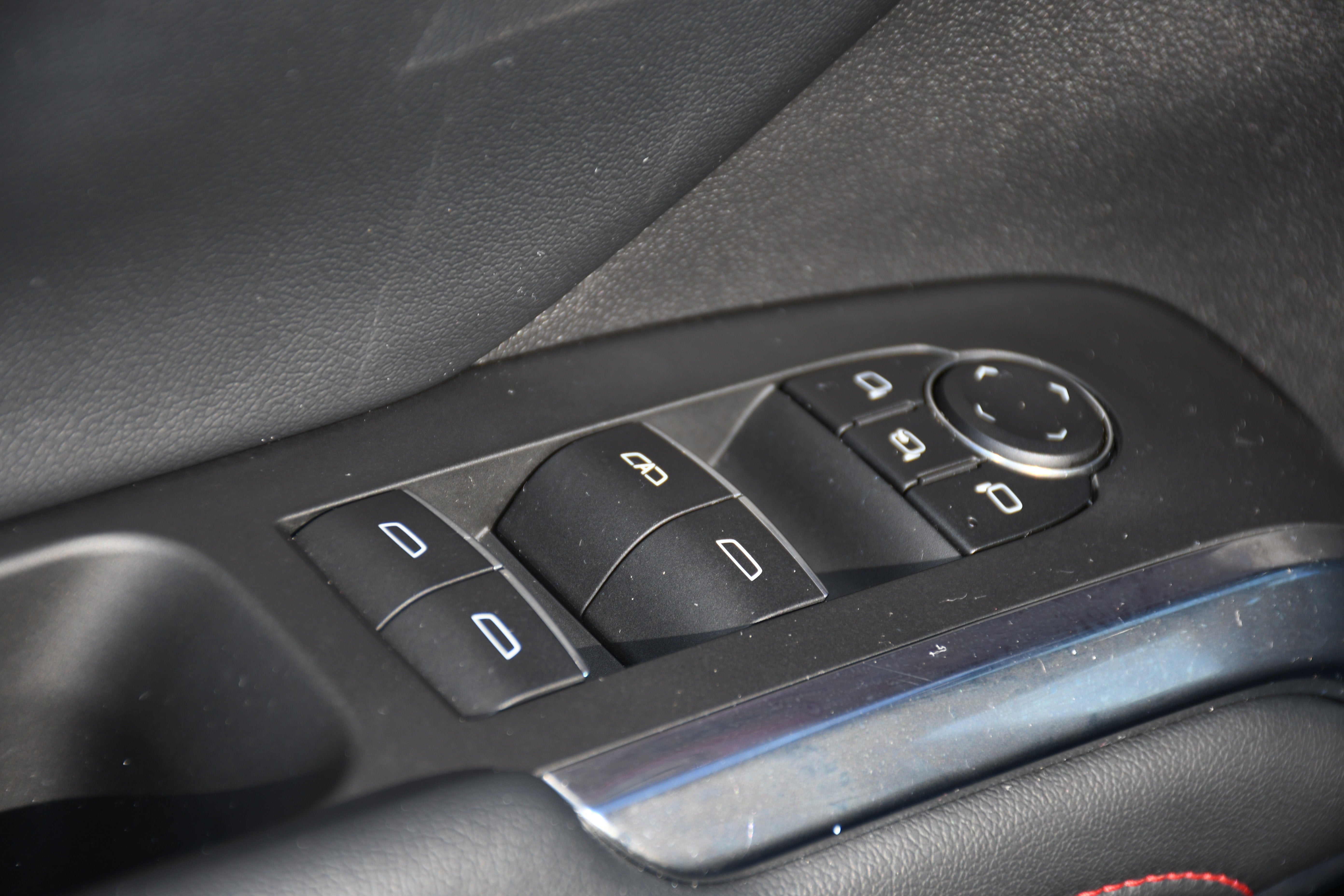 2025 Chevrolet Traverse FWD RS