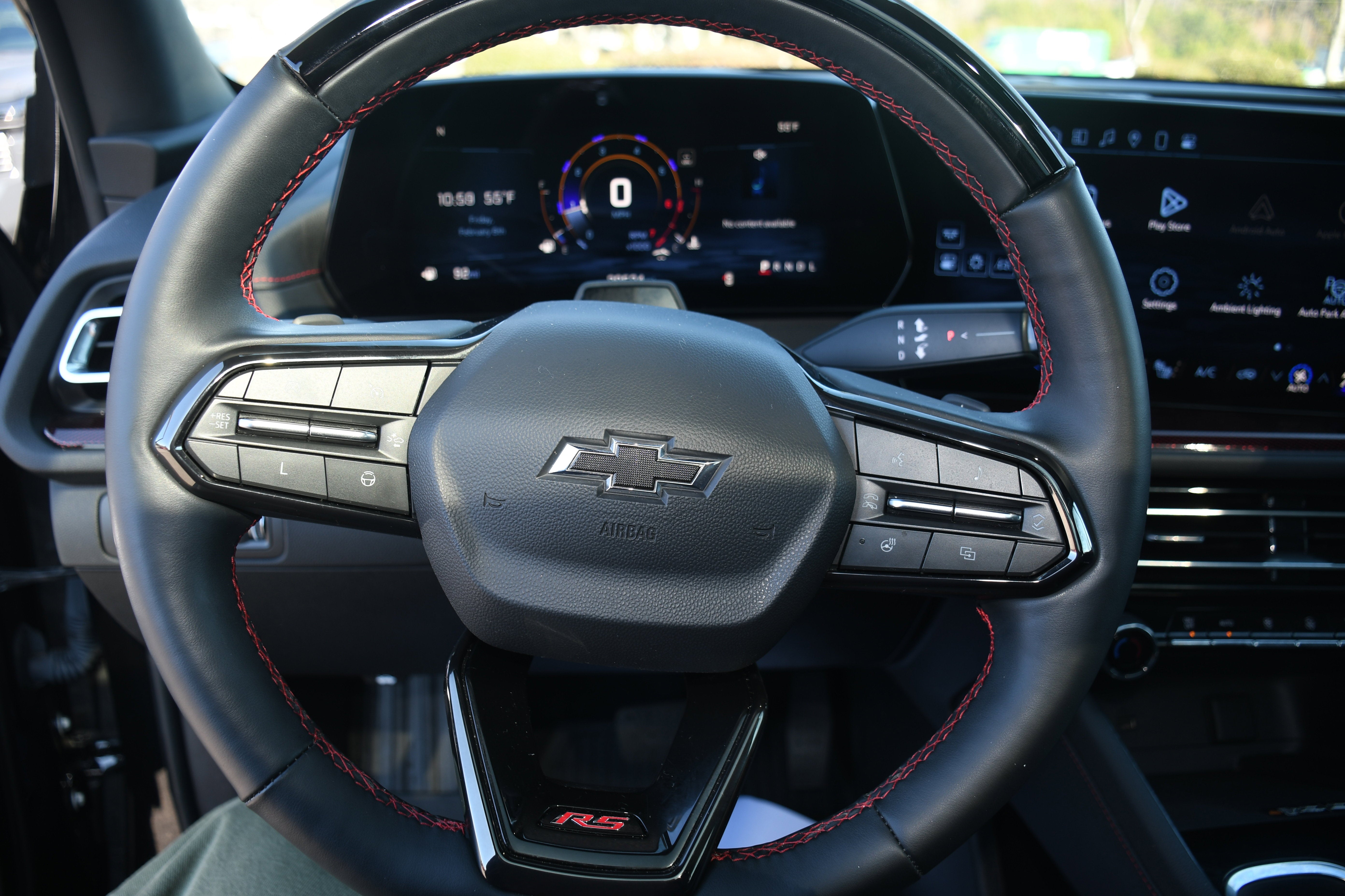 2025 Chevrolet Traverse FWD RS