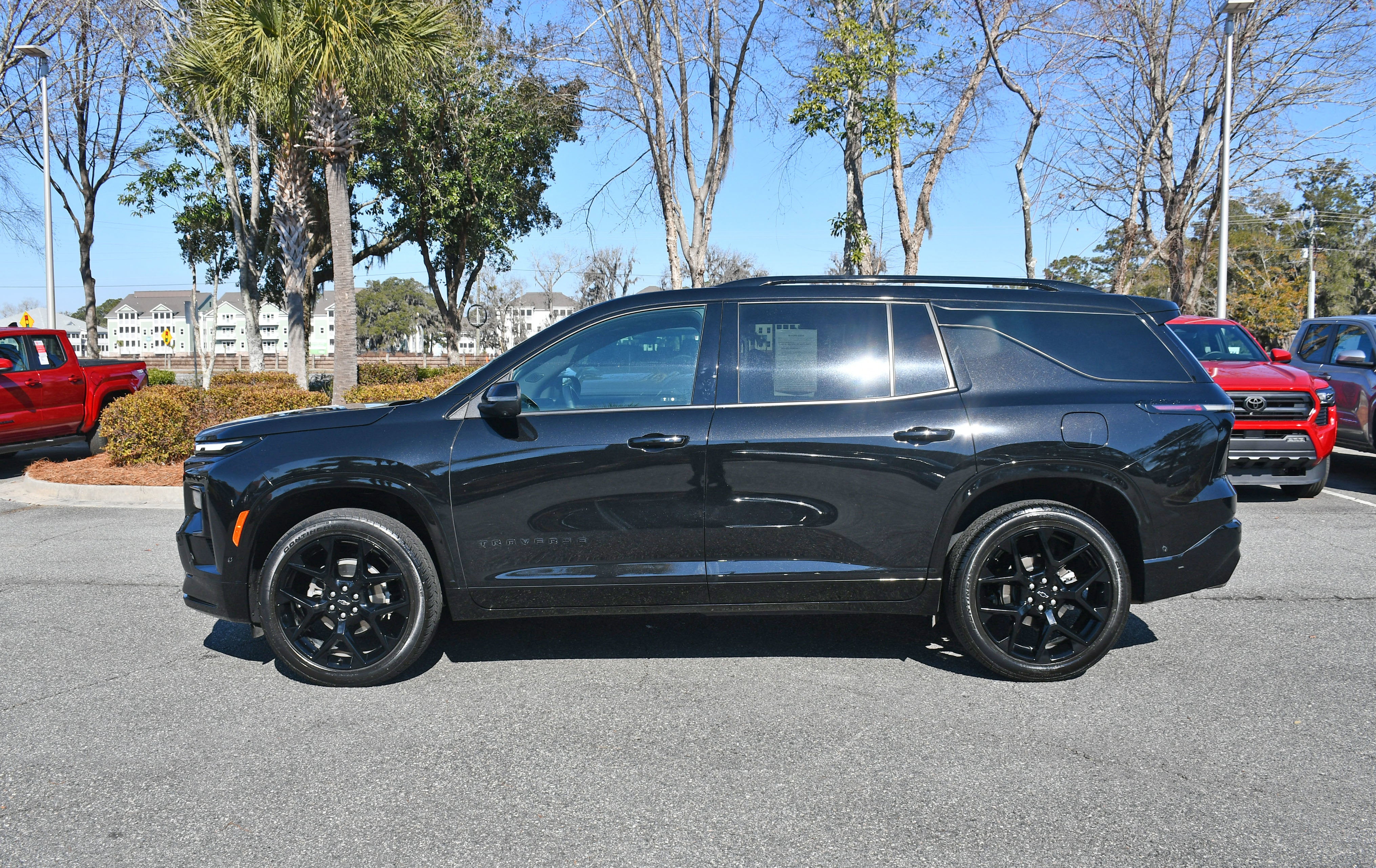 2025 Chevrolet Traverse FWD RS
