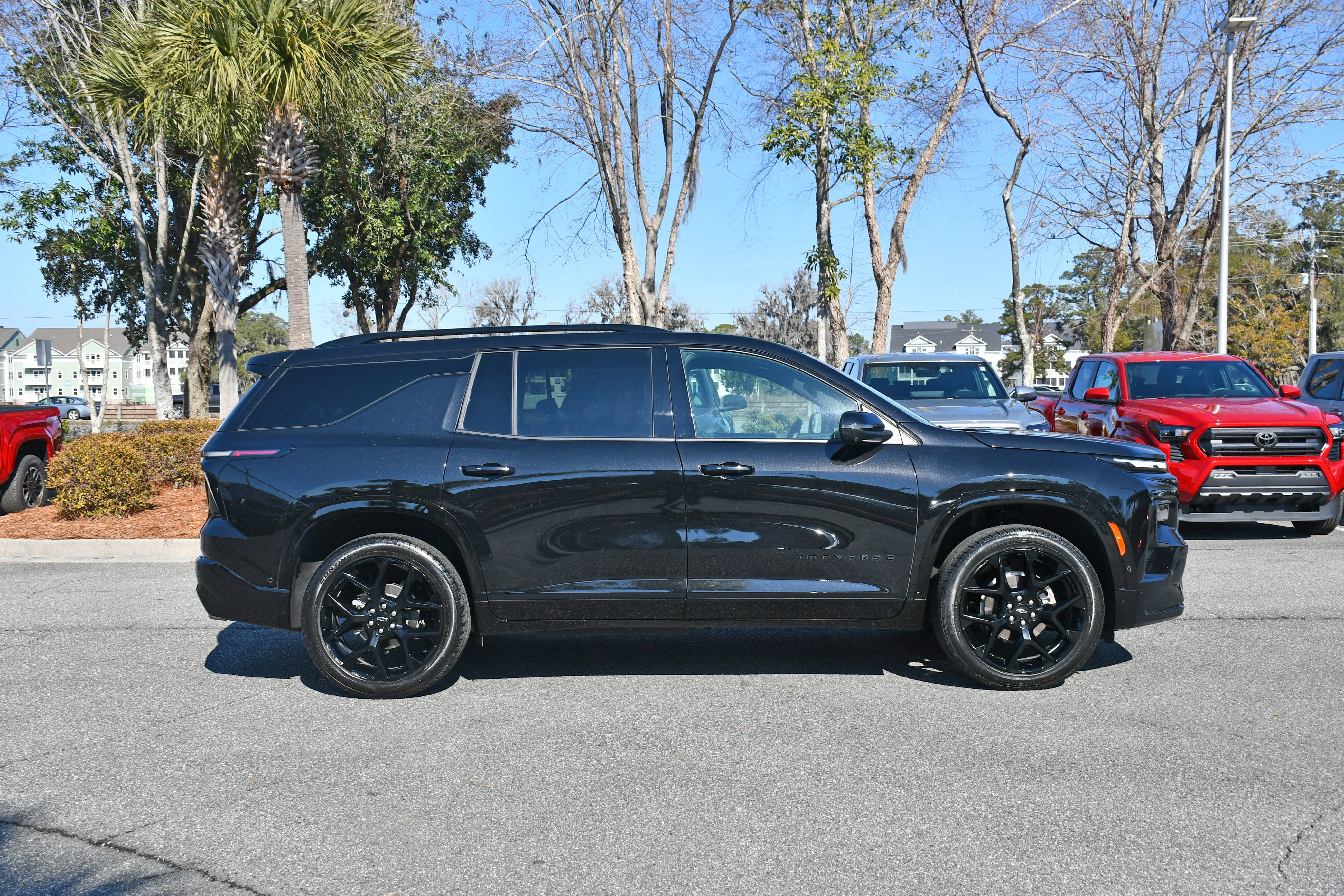 2025 Chevrolet Traverse FWD RS