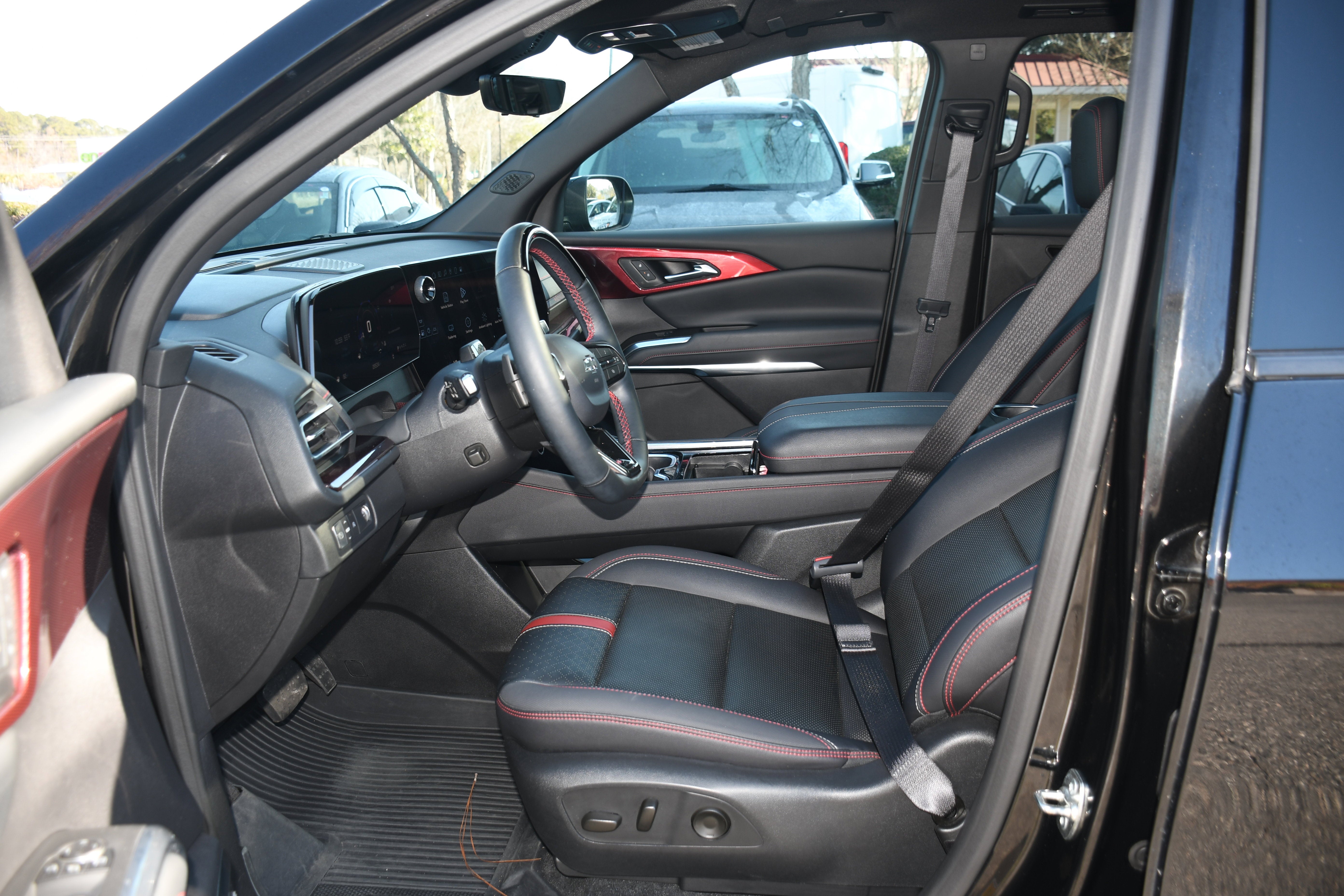 2025 Chevrolet Traverse FWD RS