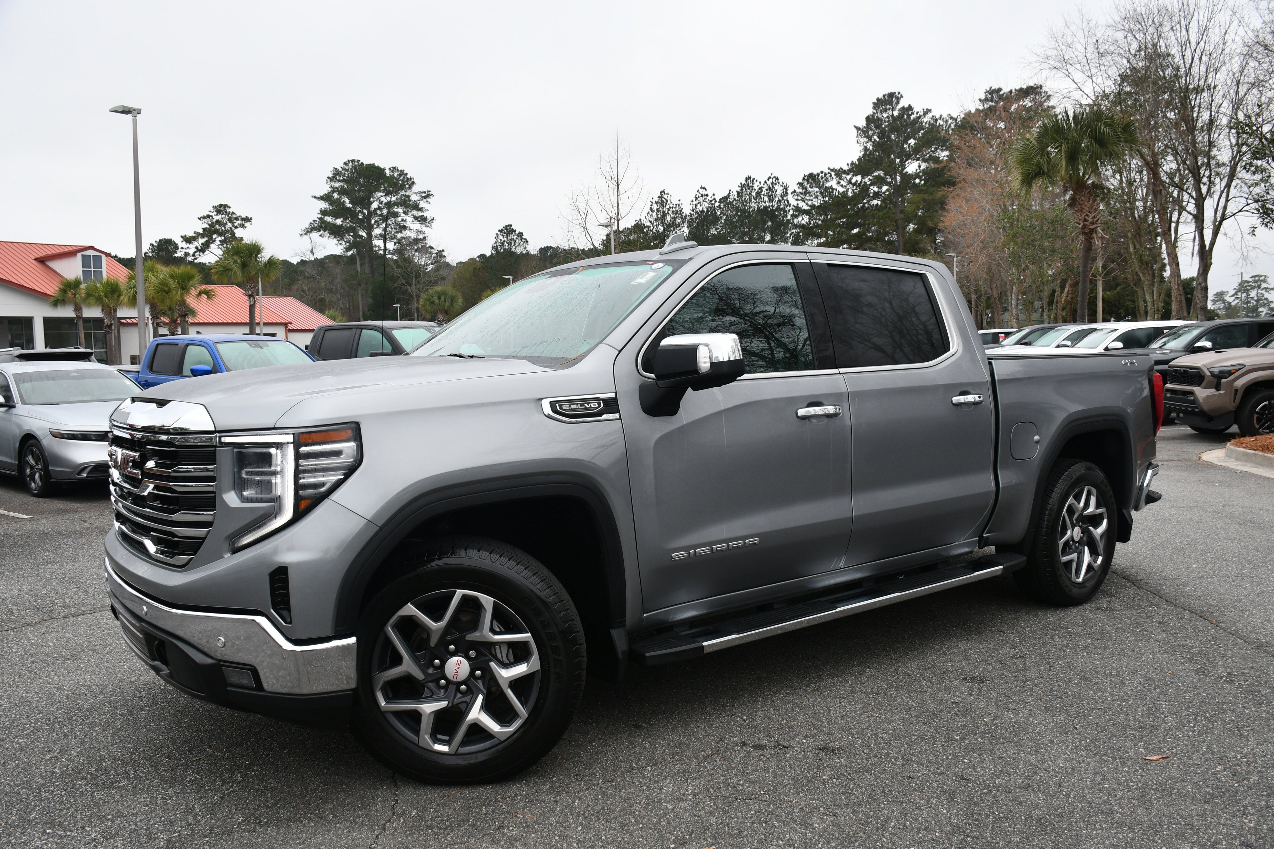 2023 GMC Sierra 1500 SLT