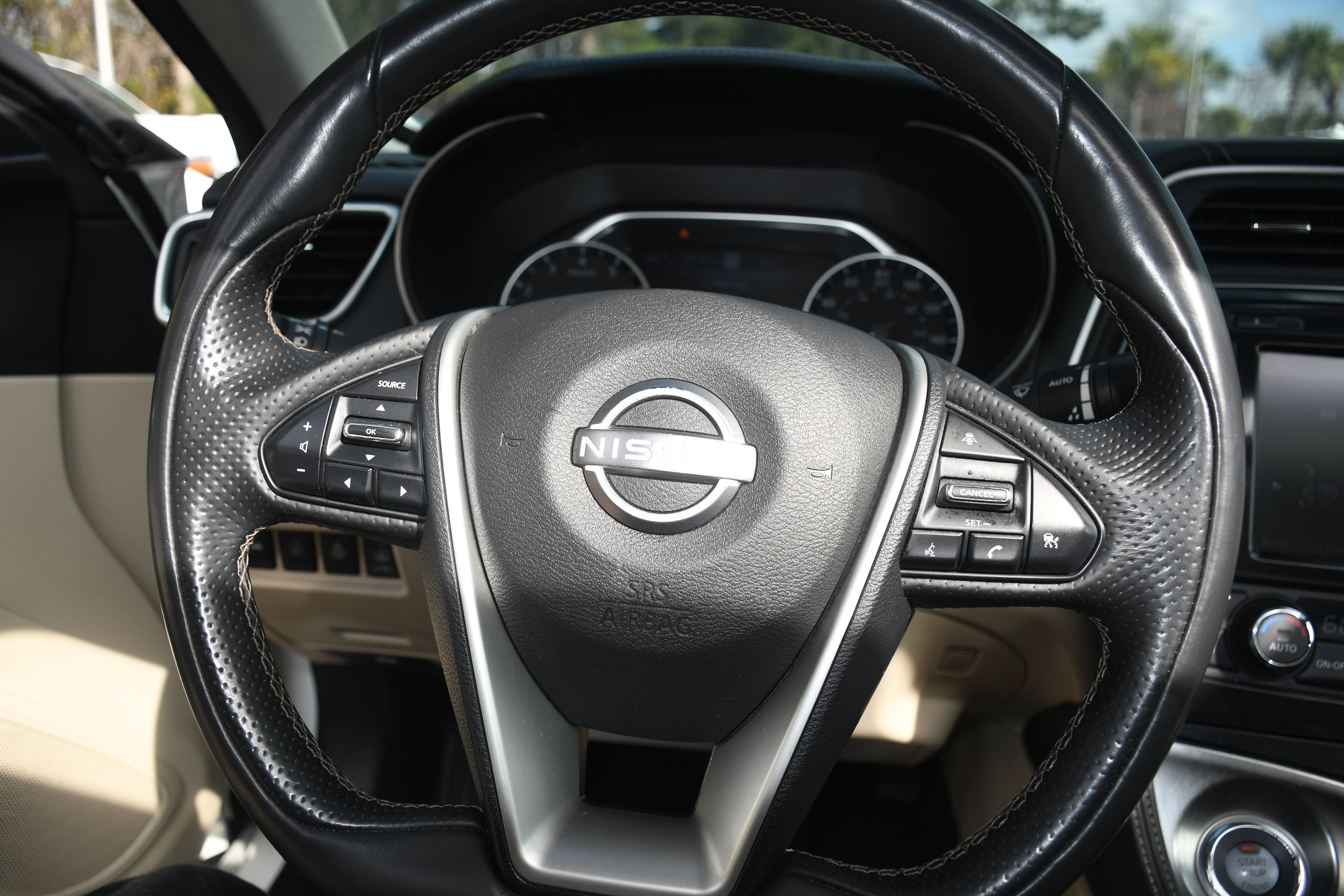 2023 Nissan Maxima Platinum