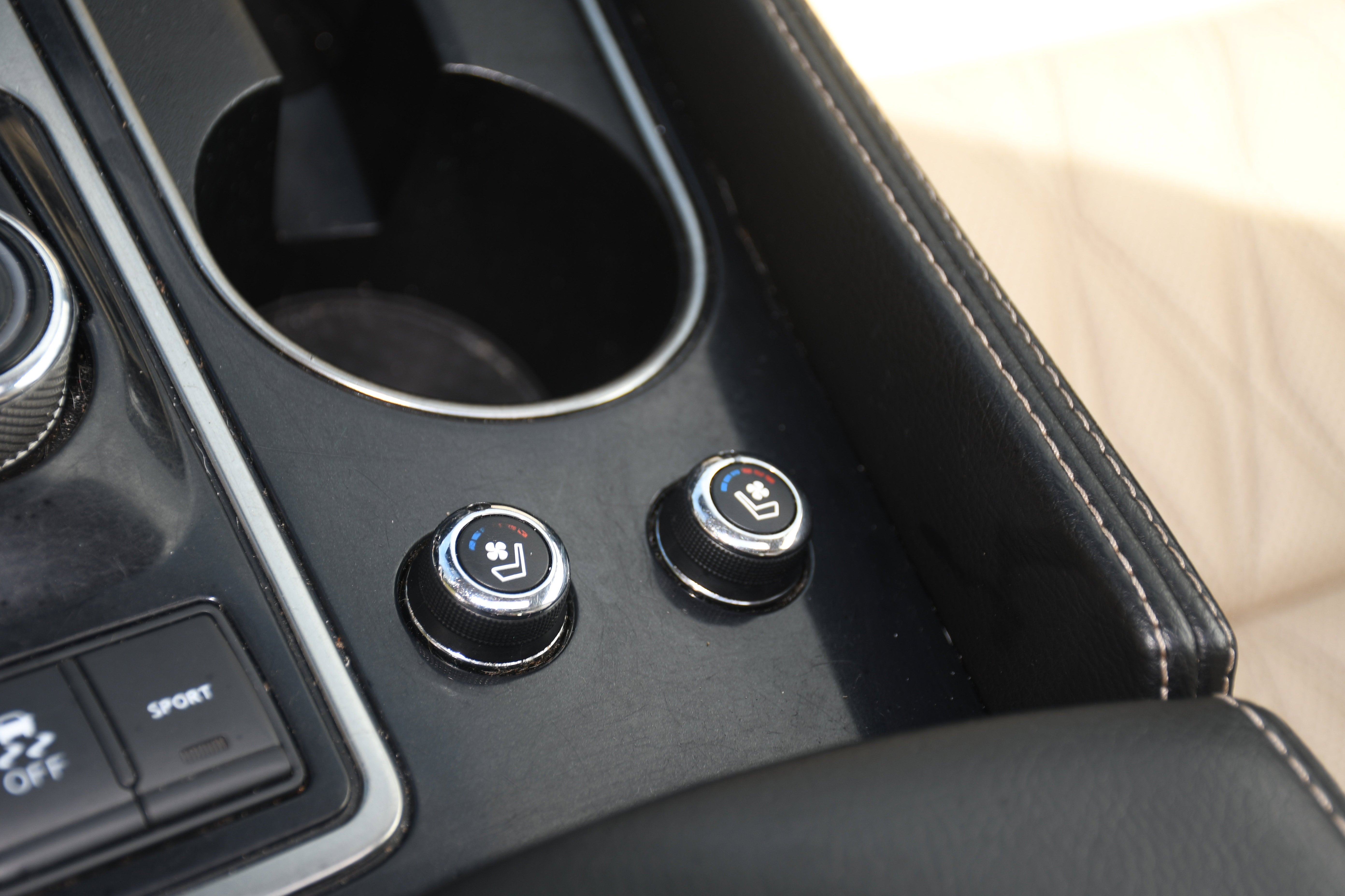 2023 Nissan Maxima Platinum