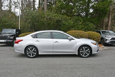 2016 Nissan Altima 2.5 SR